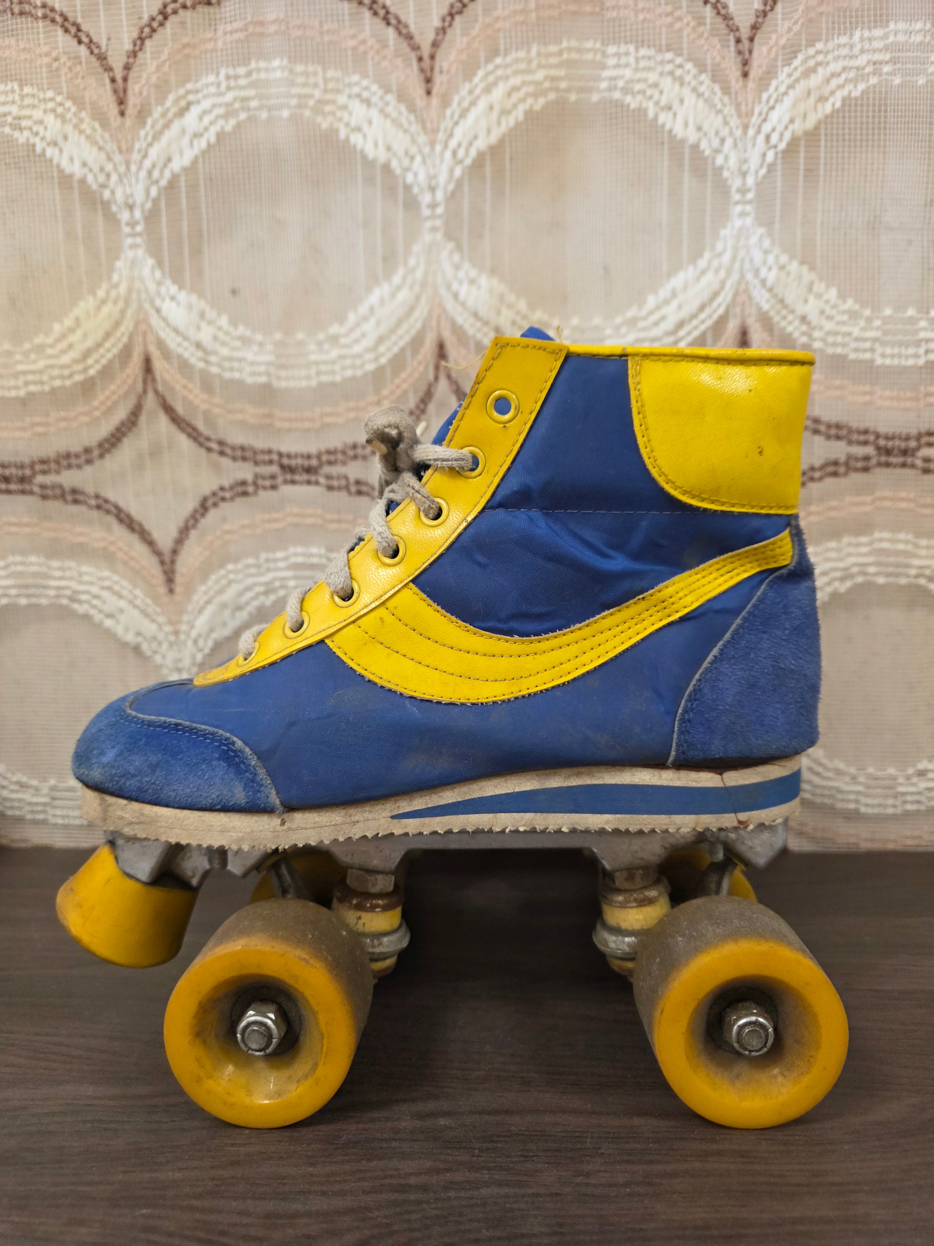Rolschaatsen blauw geel maat 38