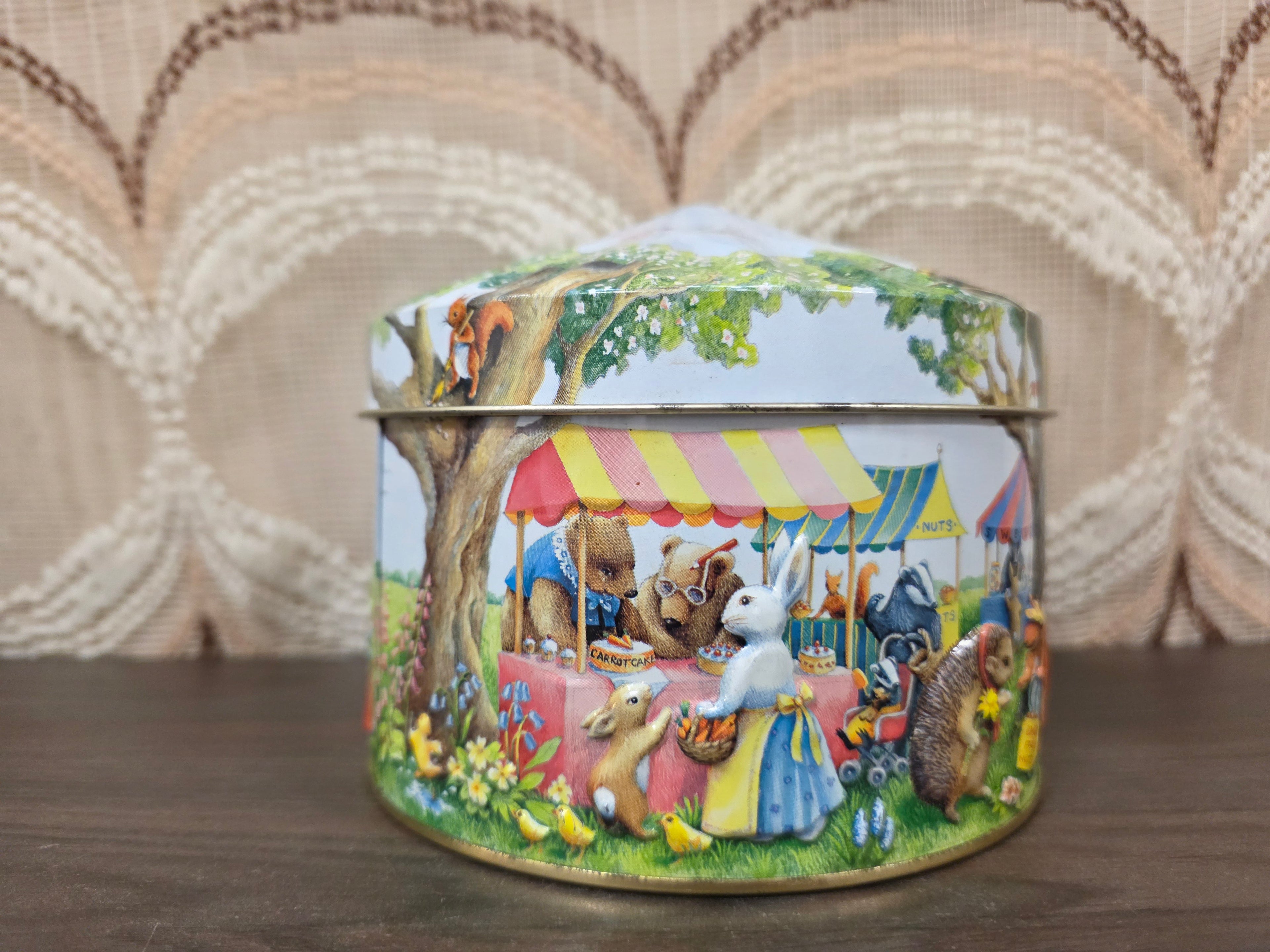 Churchill Woodland Fair blik reliëf dieren