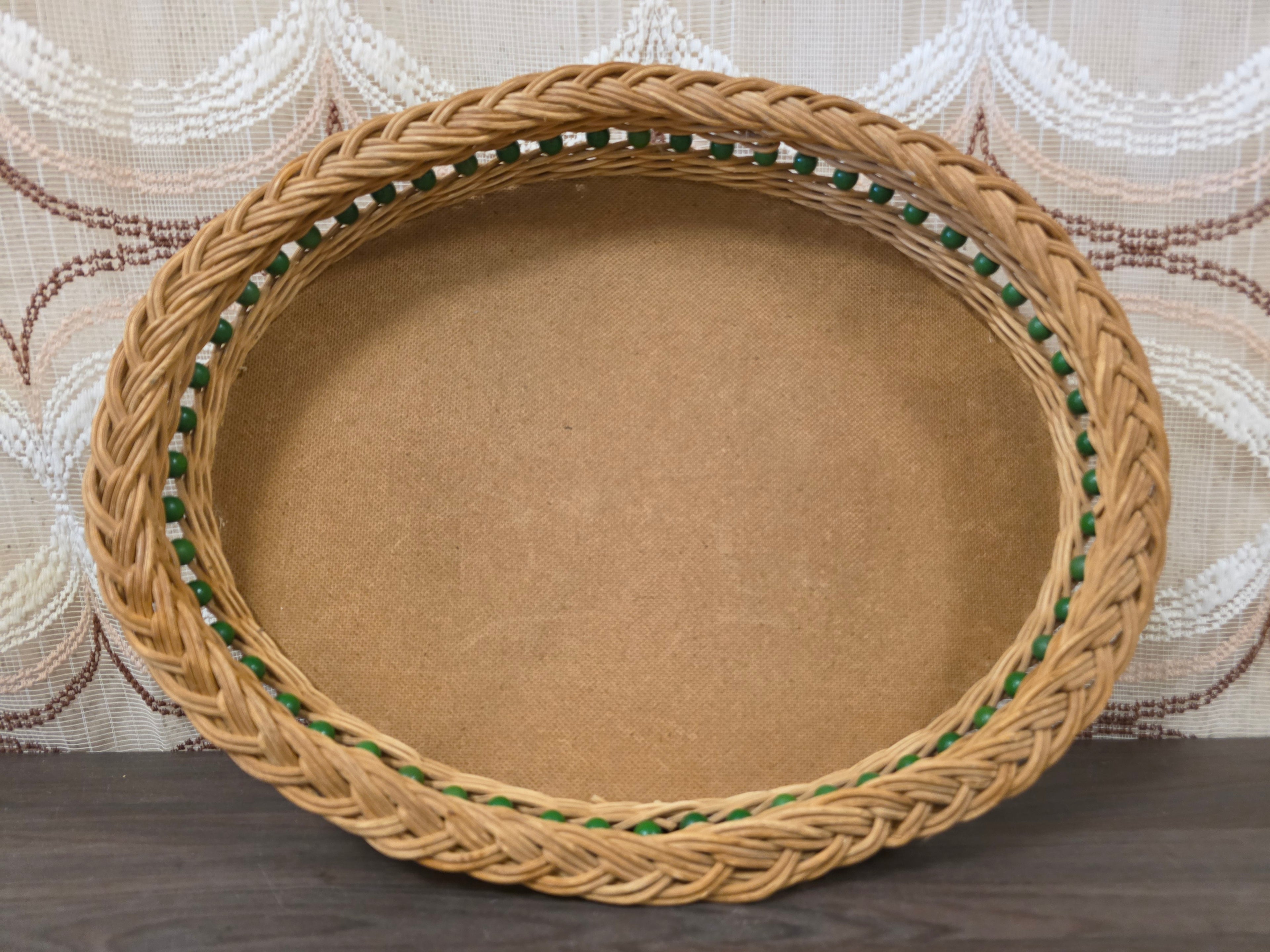 Vintage ovaal dienblad met groene kralen