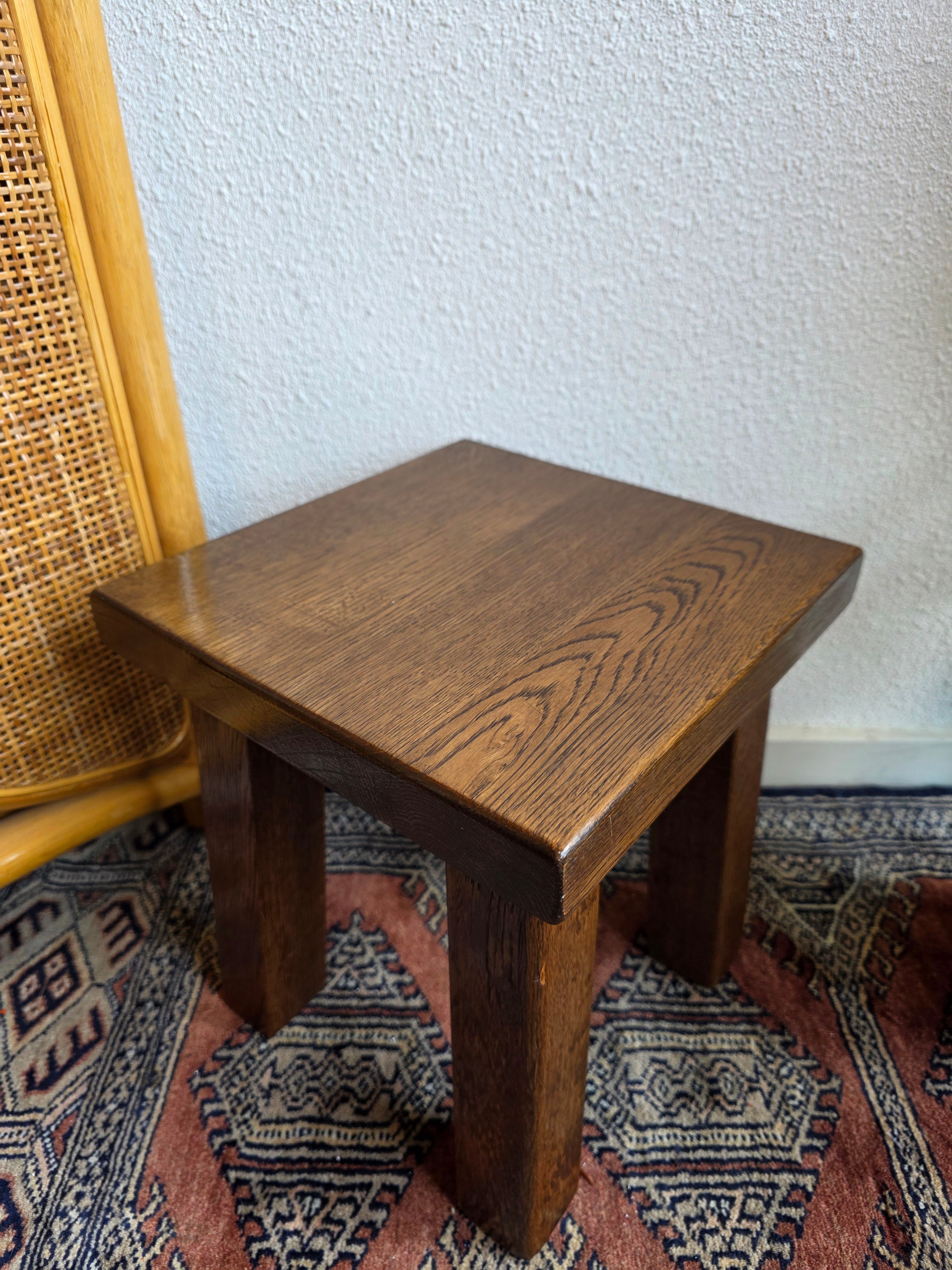 Vintage brutalist bijzettafel eikenhout