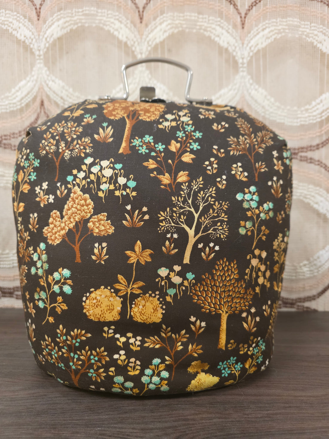 Vintage theebeurs met knip bruin met bomen