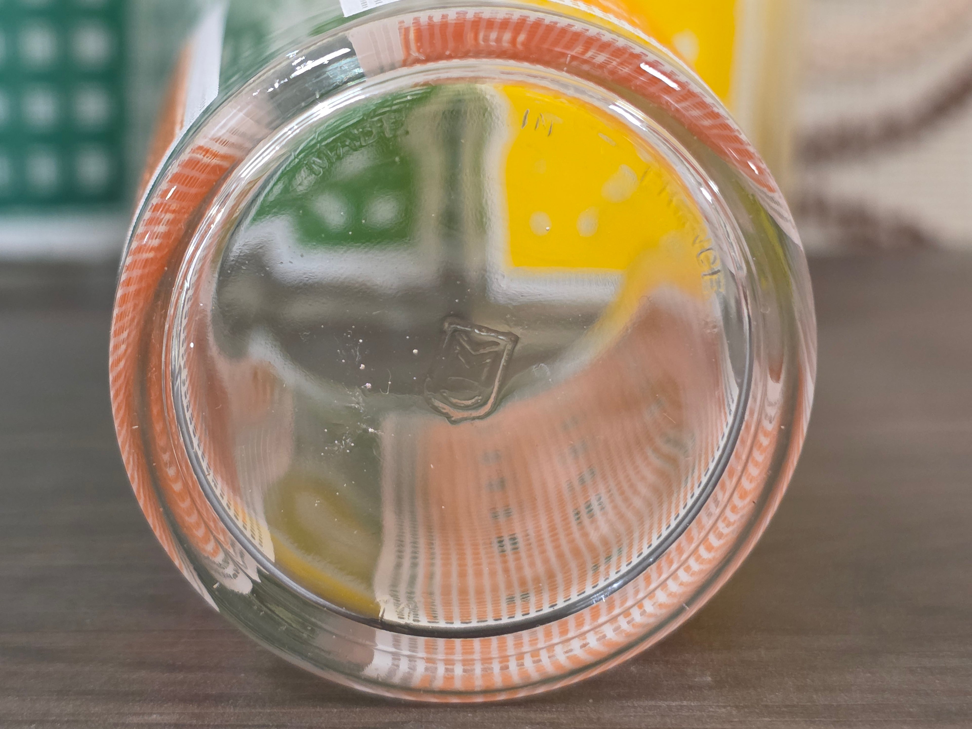 Vintage gekleurde glazen set geruit