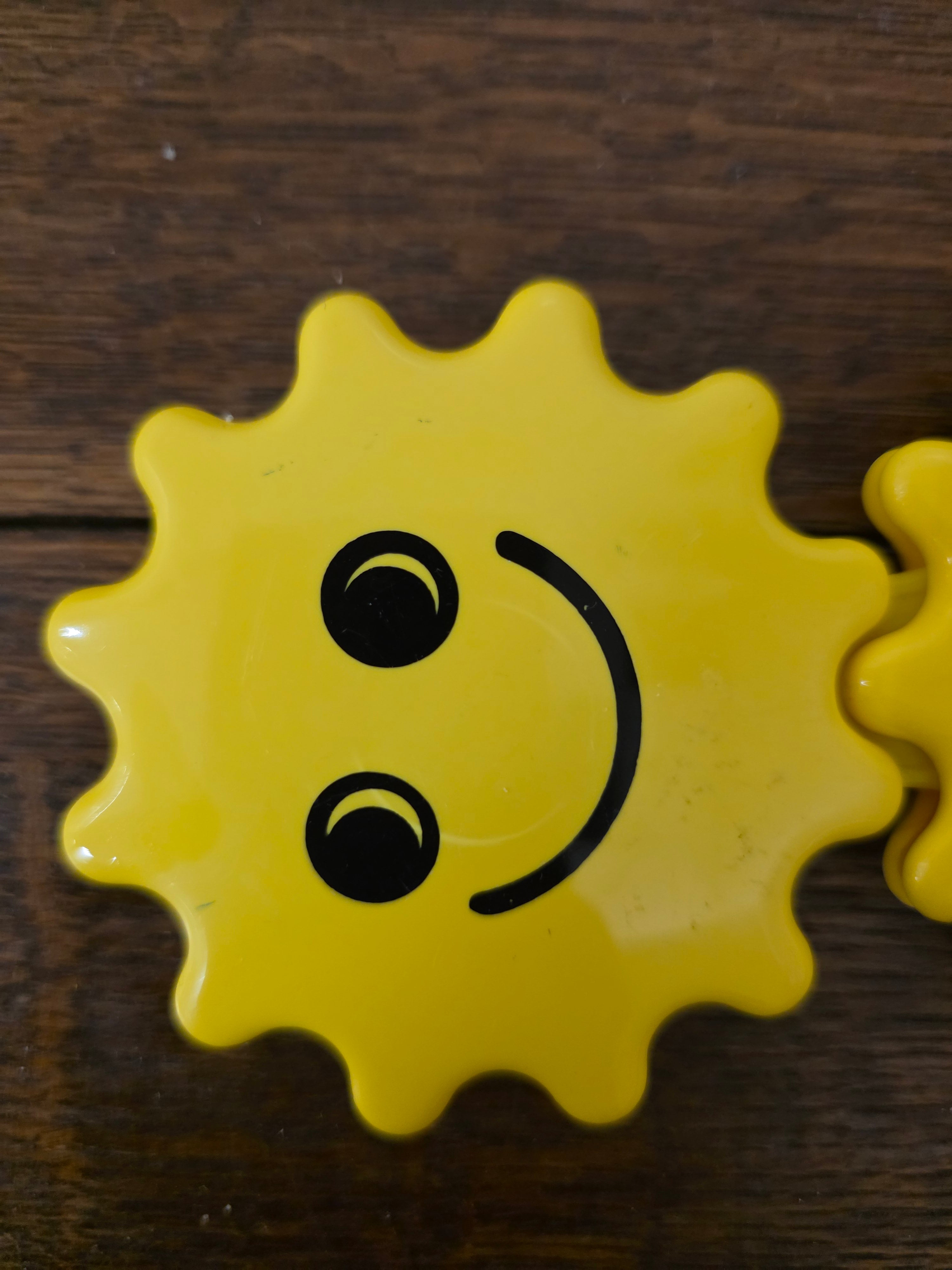 Ambi Toys tweeling rammelaar zonnetjes