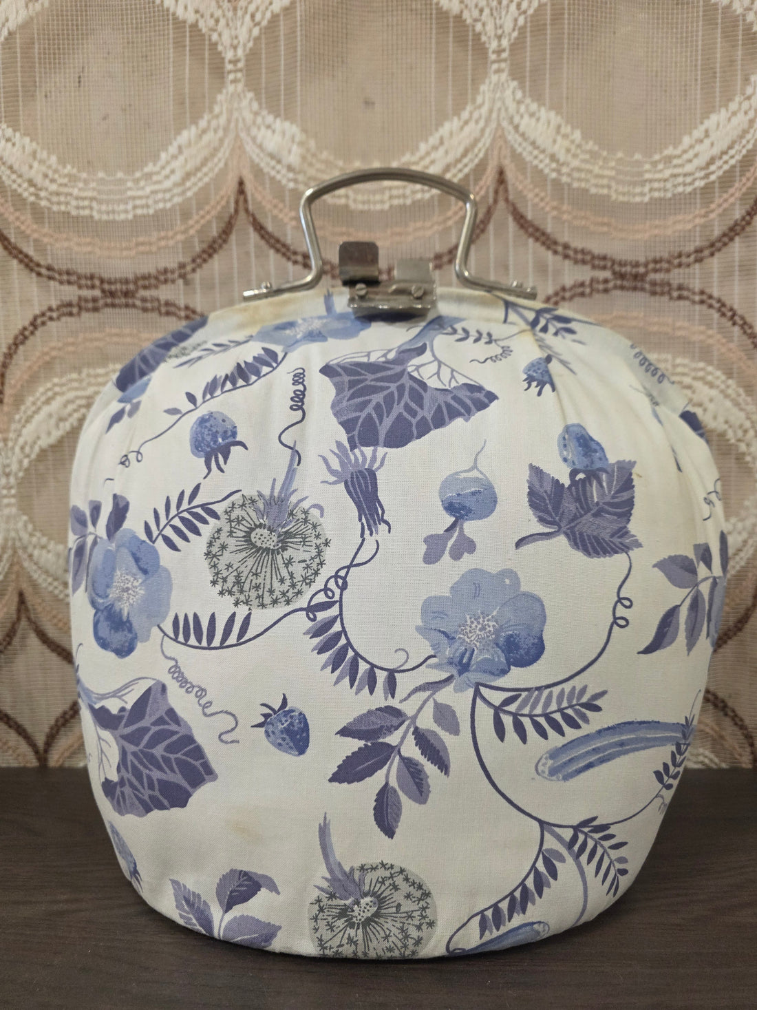 Vintage theebeurs met knip blauw wit bloemen en vogels