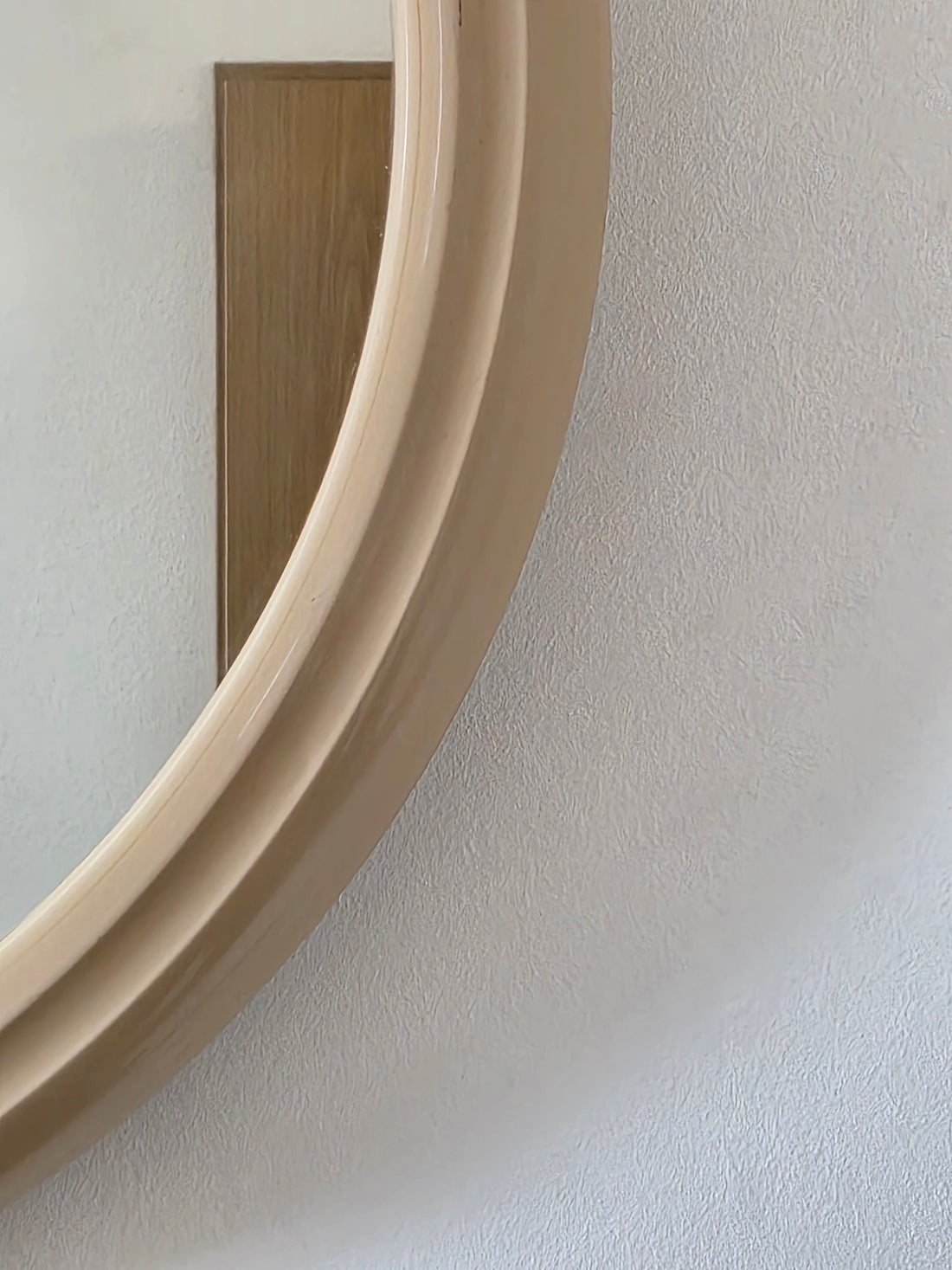 Vintage ronde spiegel beige kunststof 37 cm