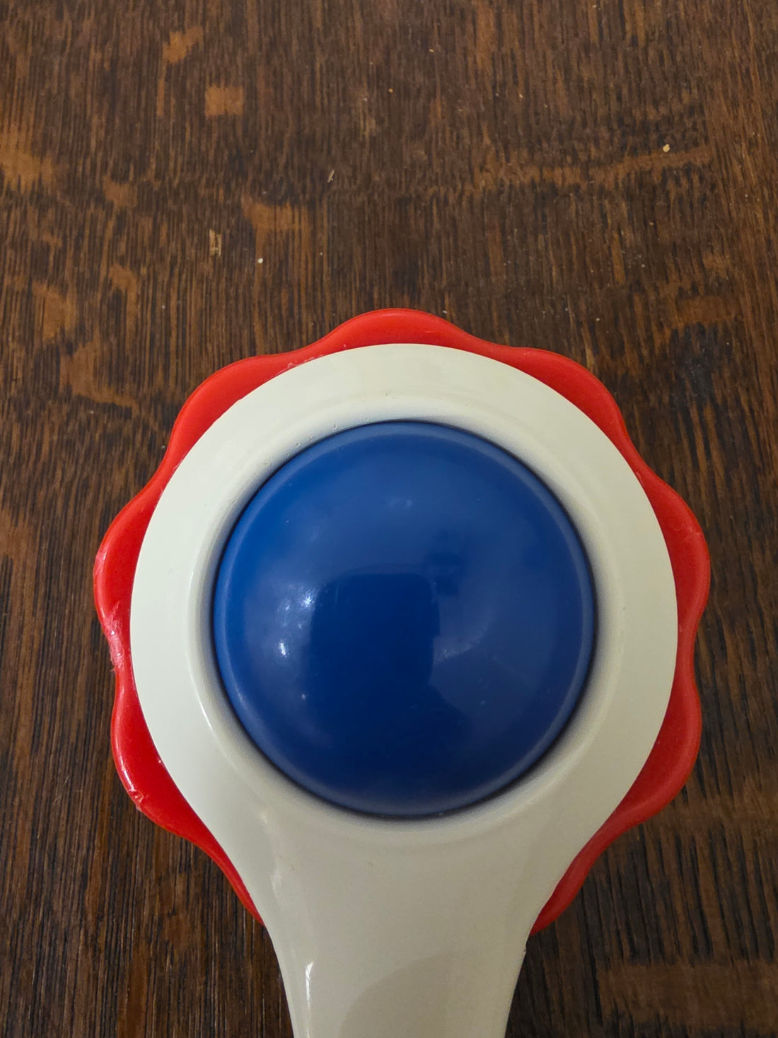 Ambi Toys Handy Dandy rammelaar rode rand