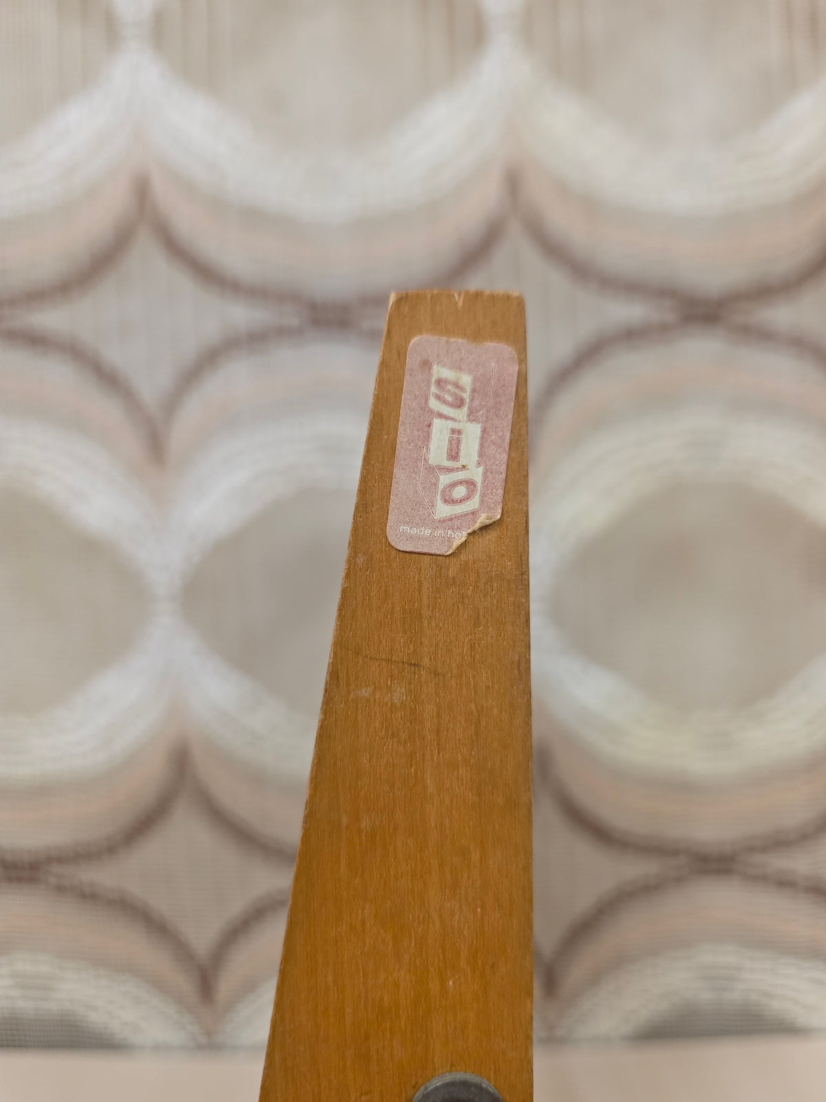 Vintage SIO houten telraam met gekleurde kralen