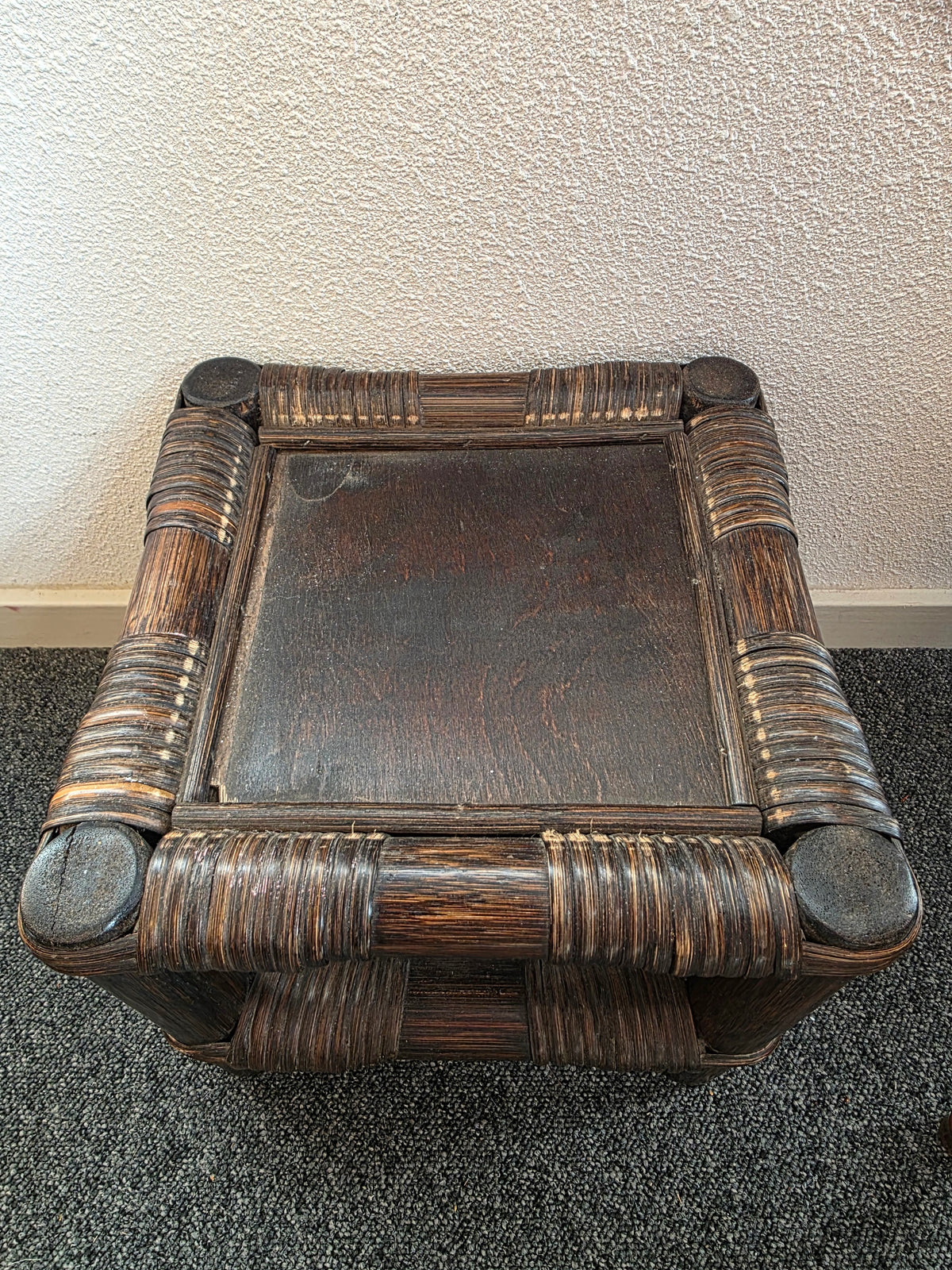 Houten vintage rotan plantentafeltje 25 cm