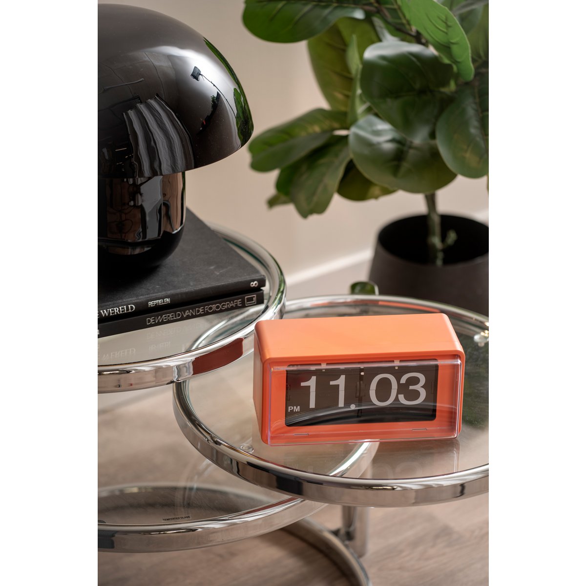 Retro oranje flipklok Karlsson Boxed