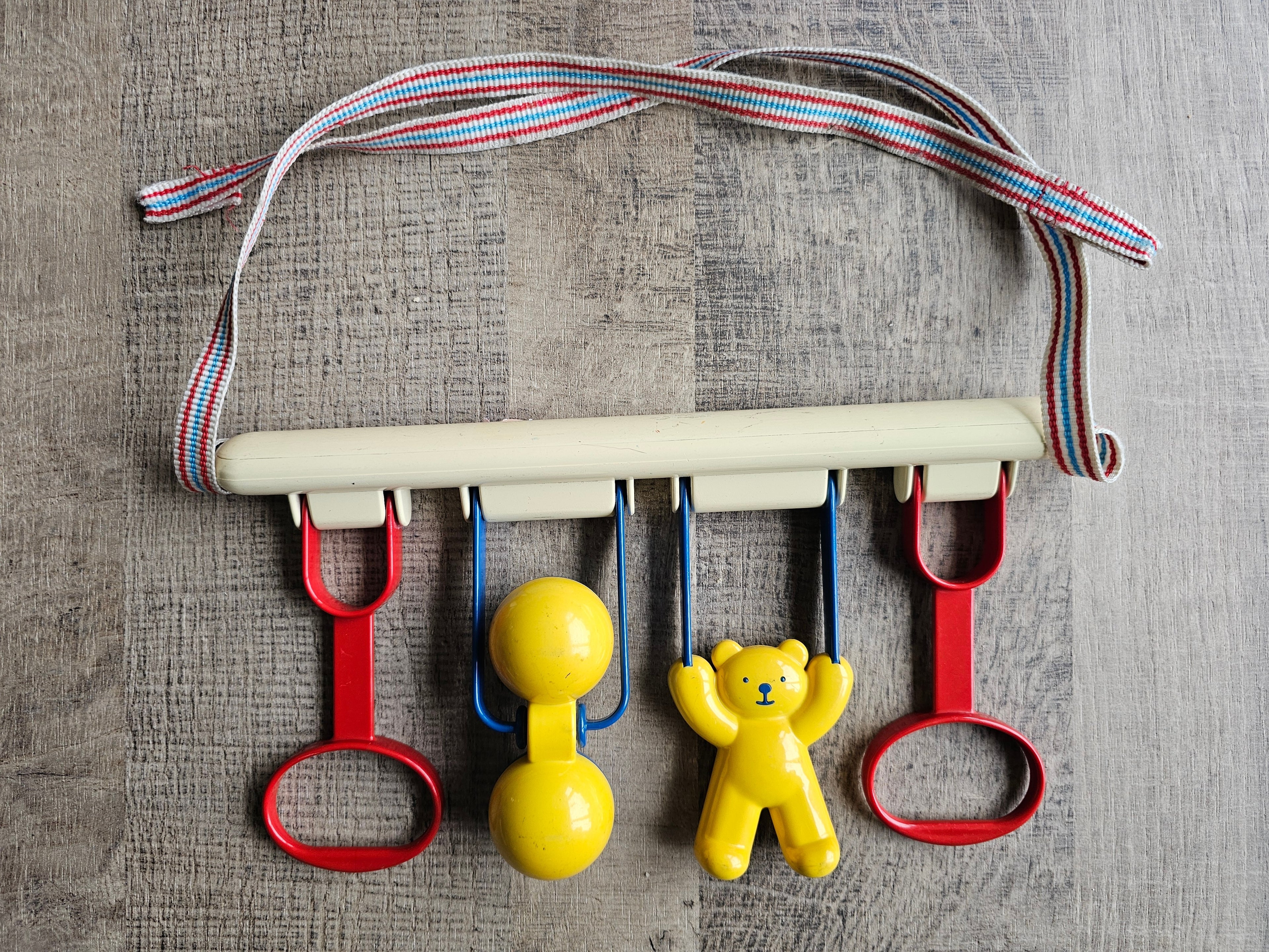 Ambi Toys vintage babyspeelgoed boxhanger
