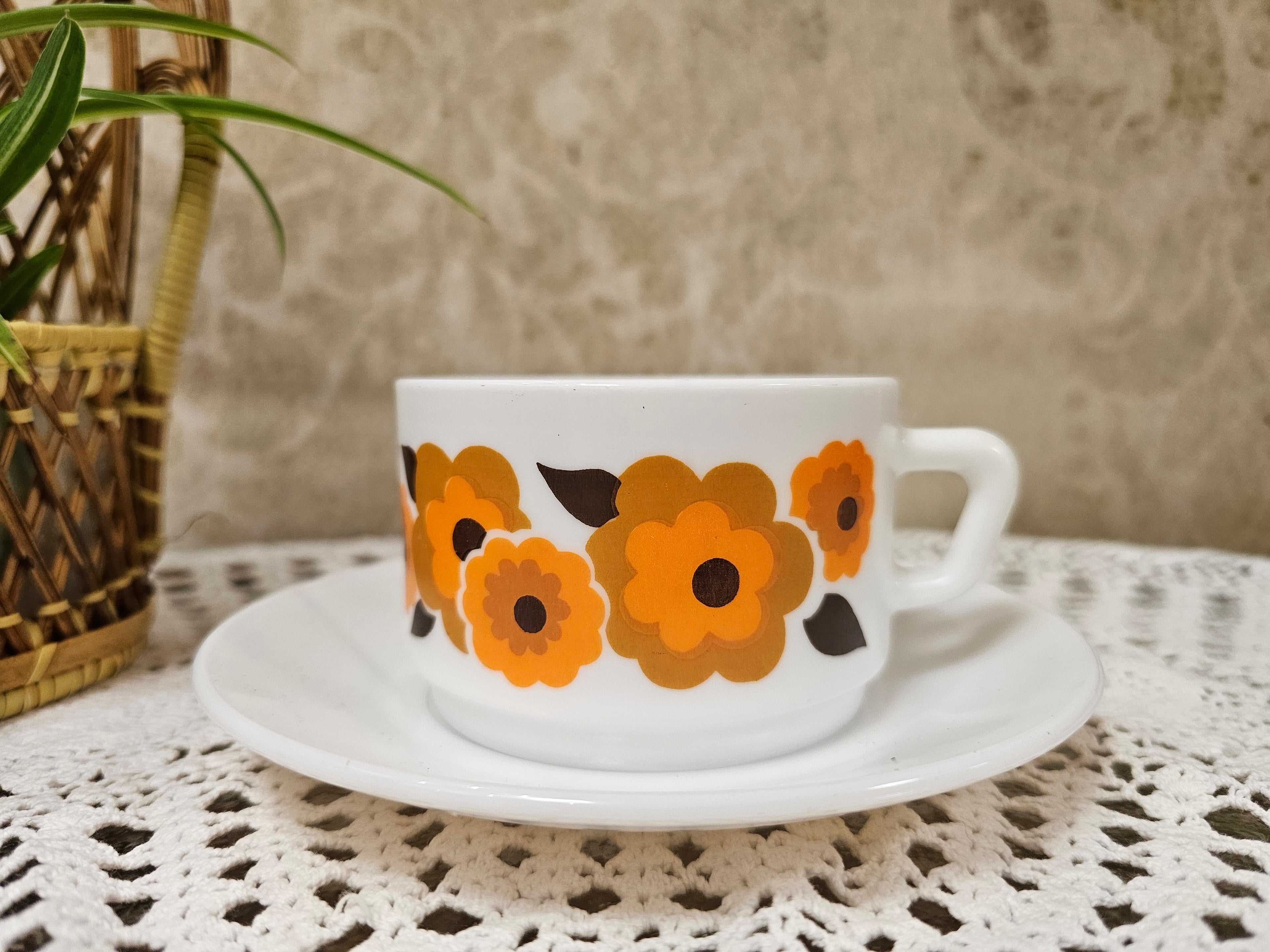 Vintage Arcopal France Lotus grote kop en schotel oranje / bruin