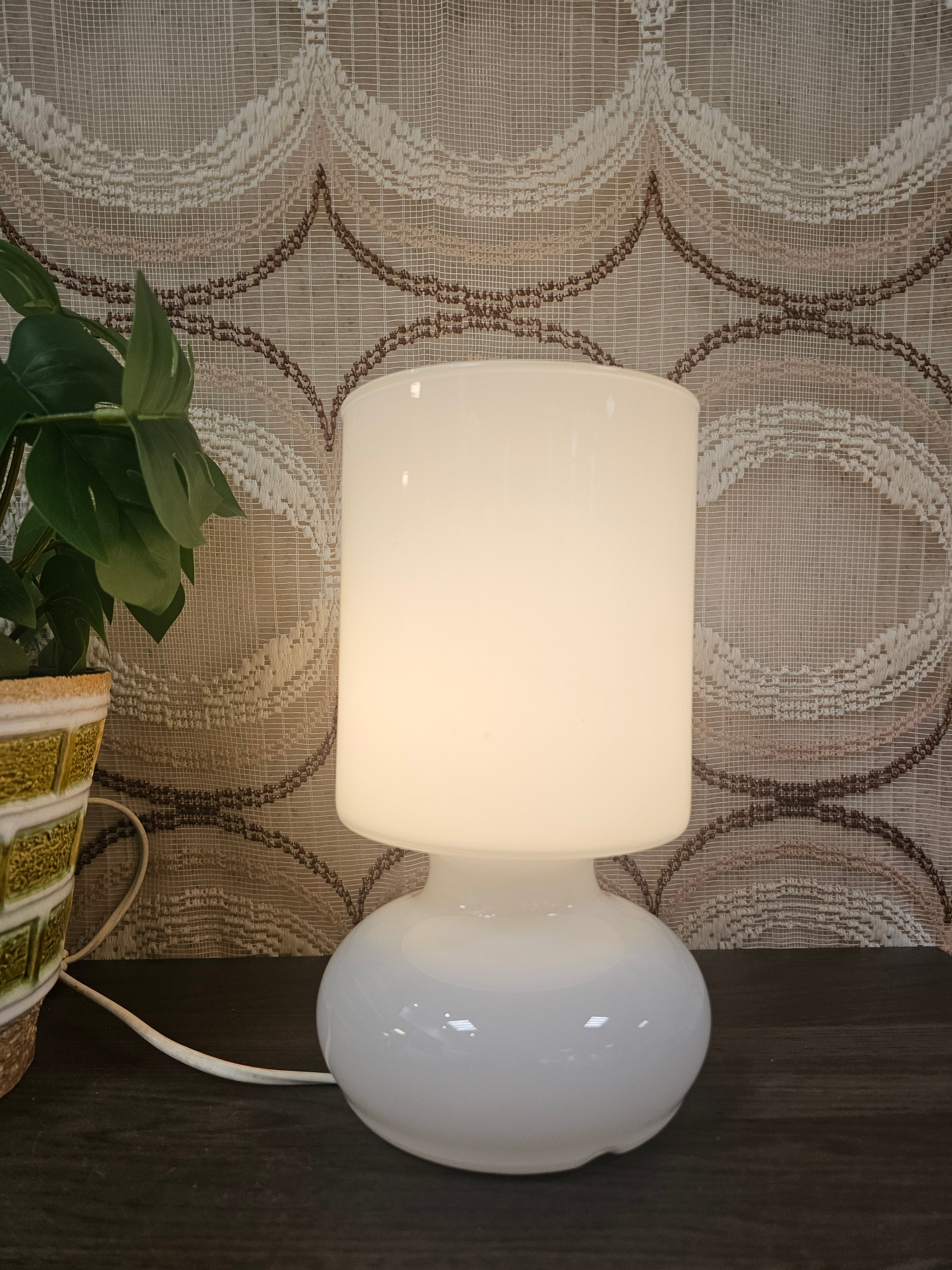 Ikea Lykta wit mushroom glazen lamp