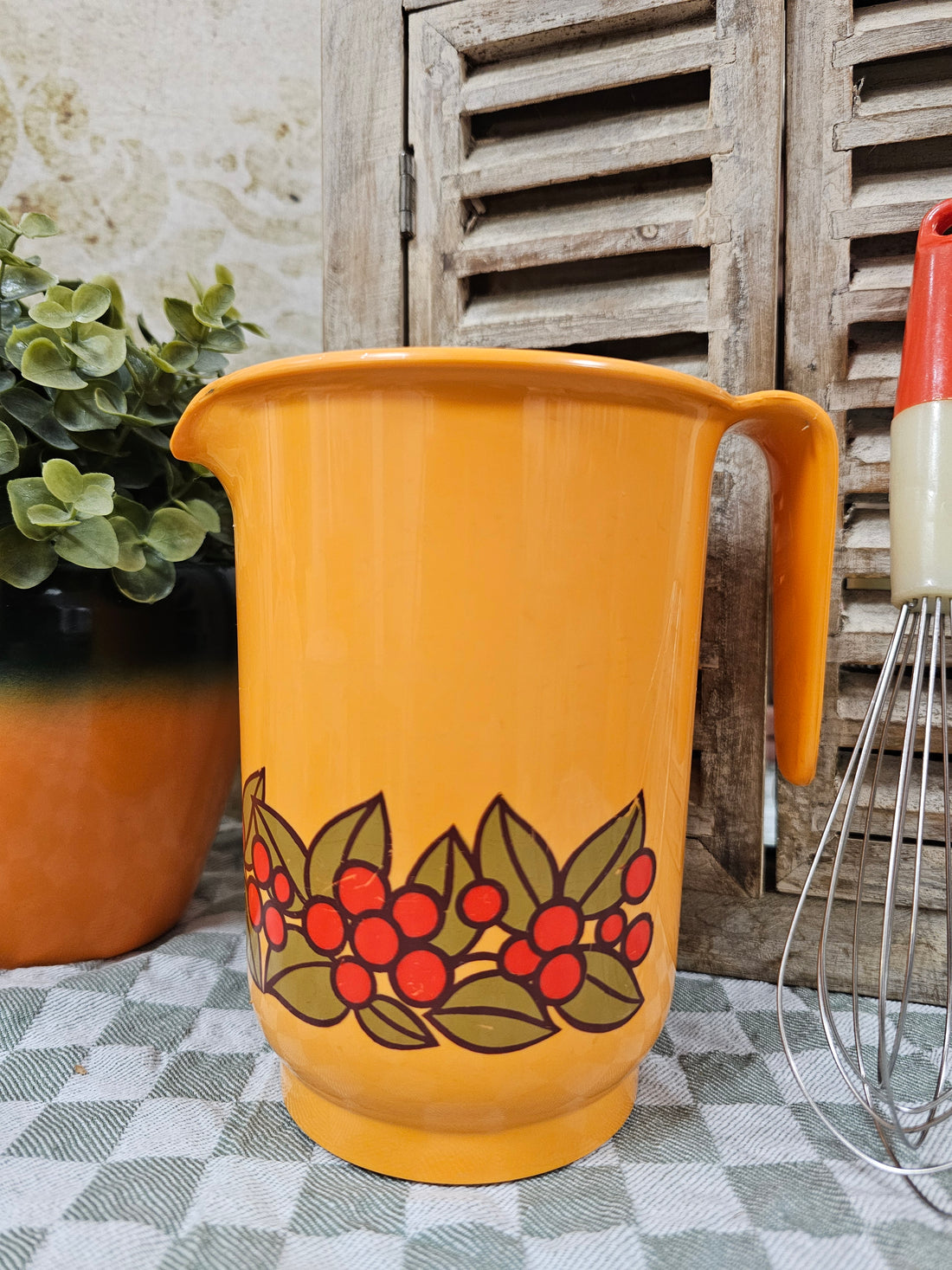 Oranje vintage Emsa kan