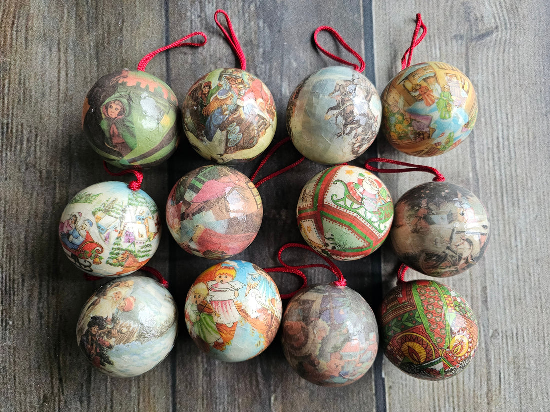 Papier maché kerstballen nostalgie 12 stuks