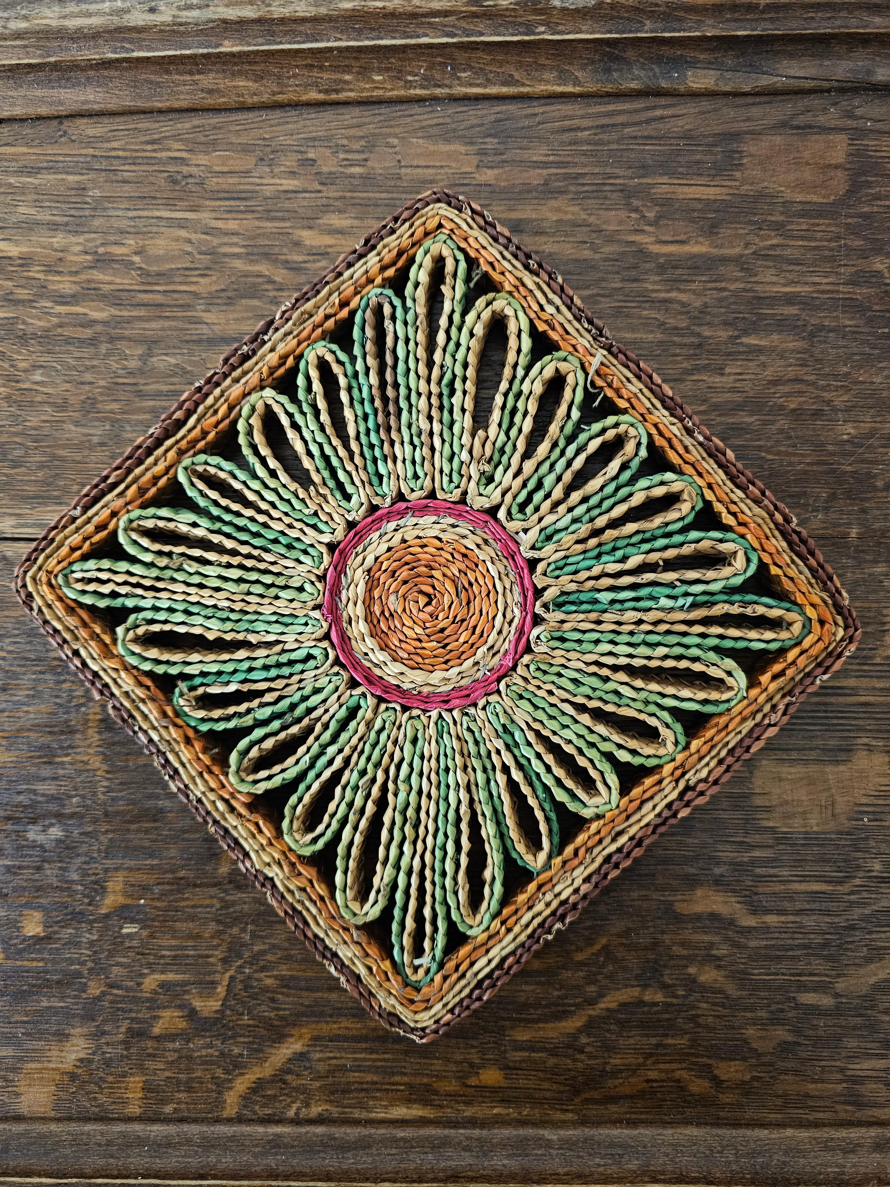 Vintage Raffia onderzetter groen bruin vierkant