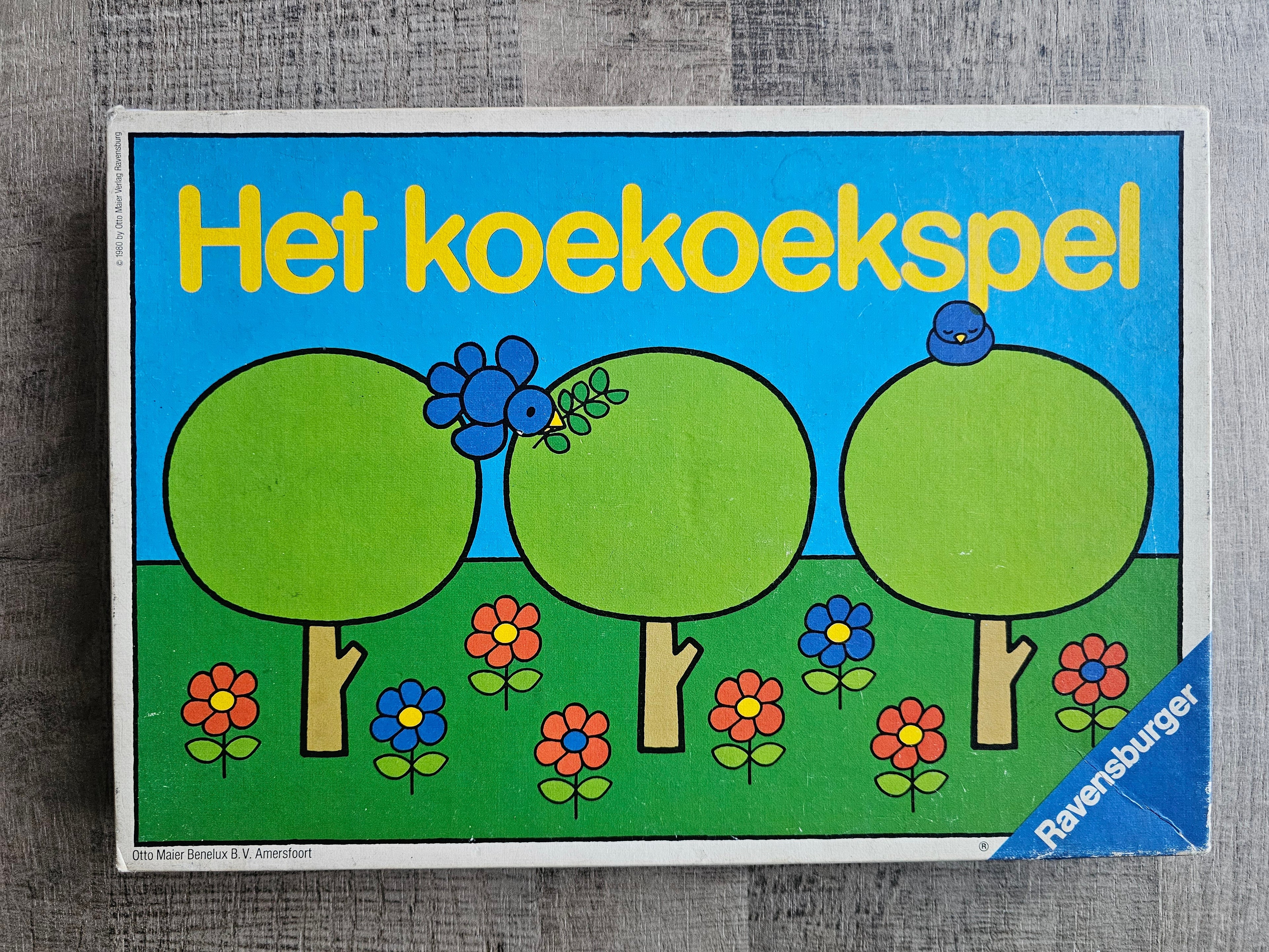 Het Koekoekspel van Ravensburger met speelbord en koekoekpionnen