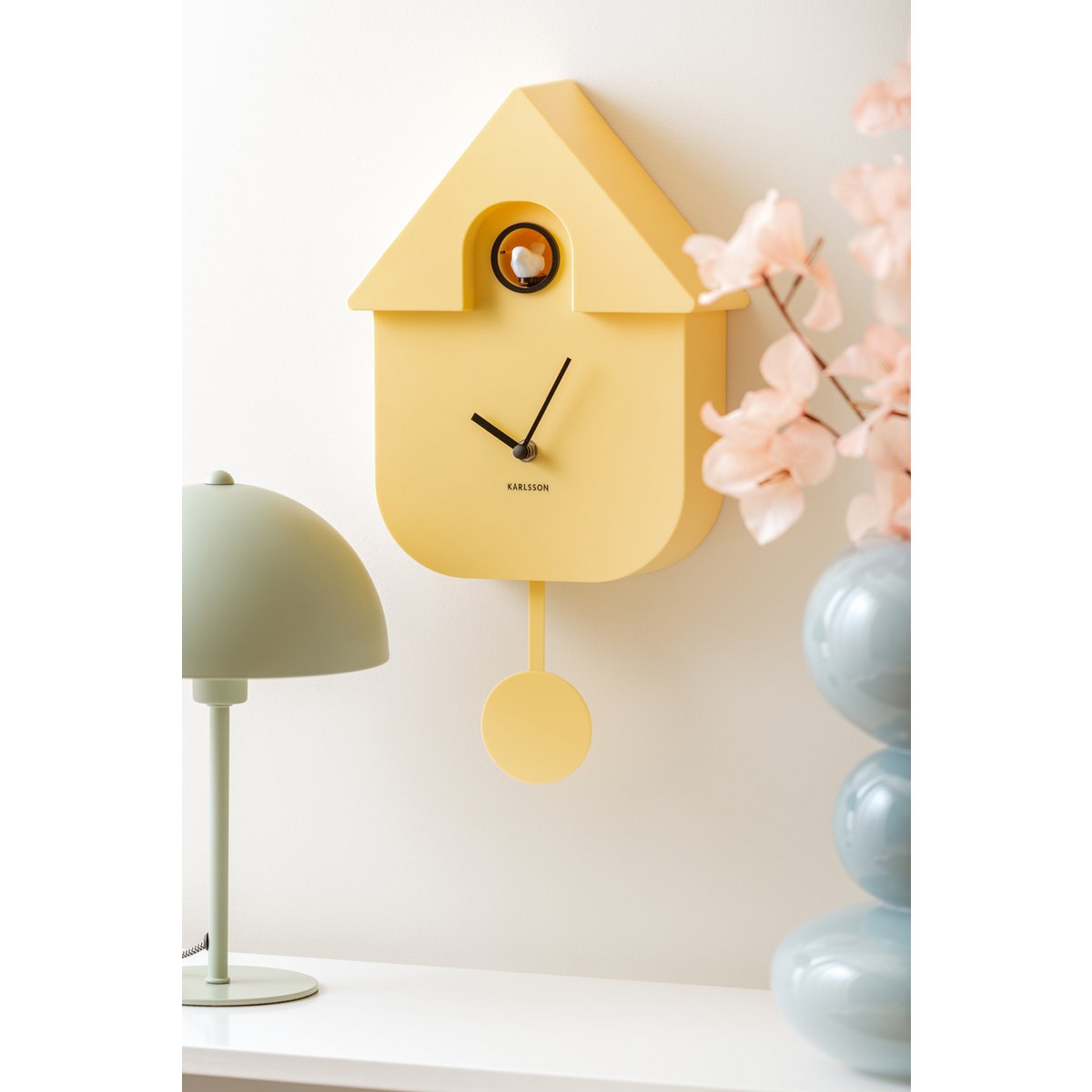 Karlsson retro wandklok Koekoek geel