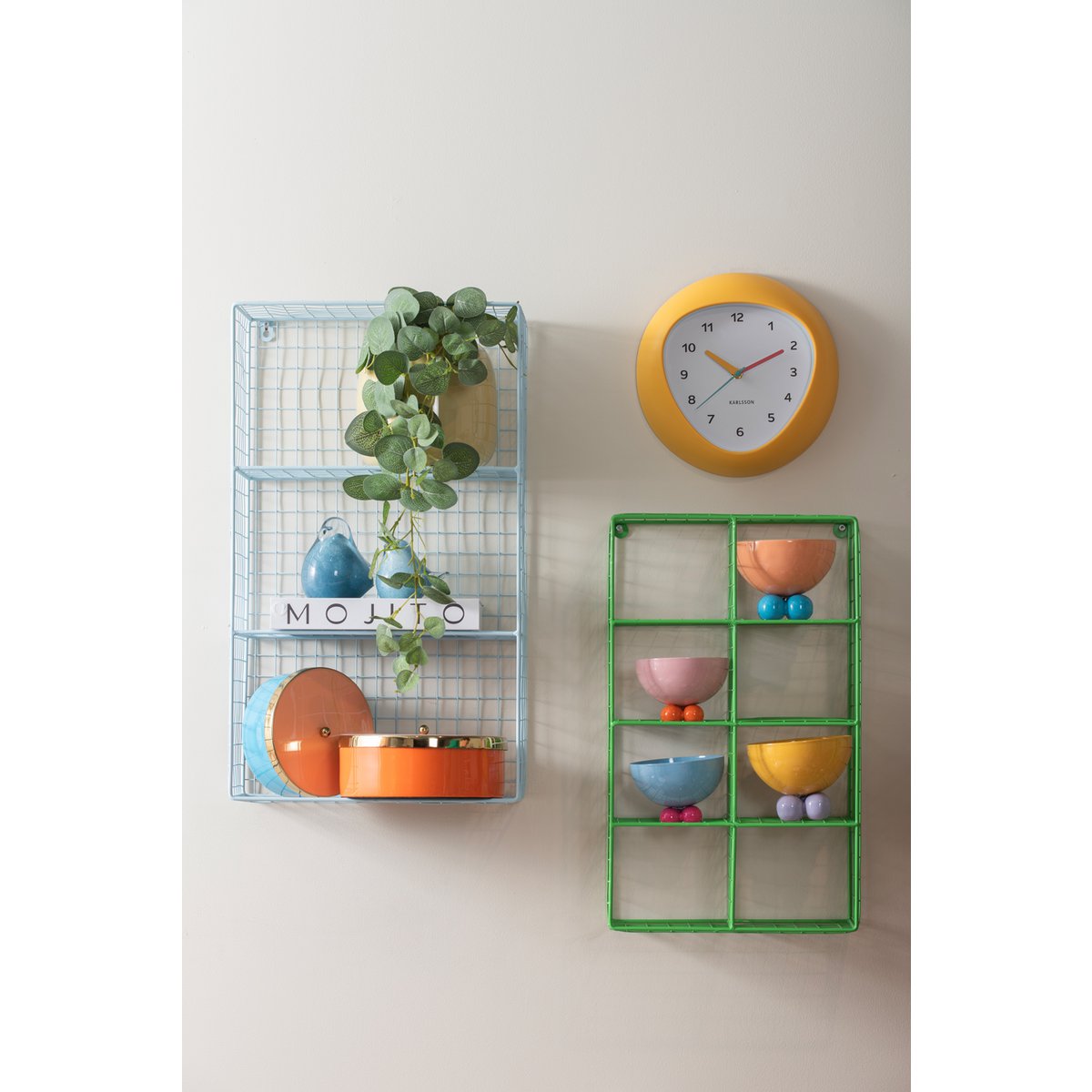 Retro wandklok Karlsson Funky Vibes – geel