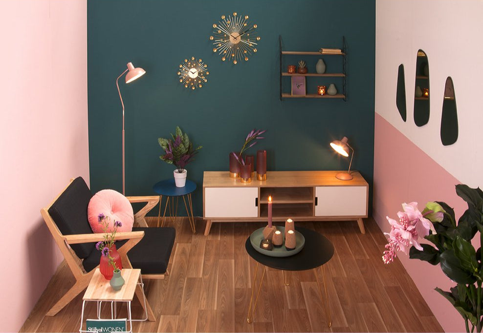 Retro tafellamp Leitmotiv Hood – roze ijzer