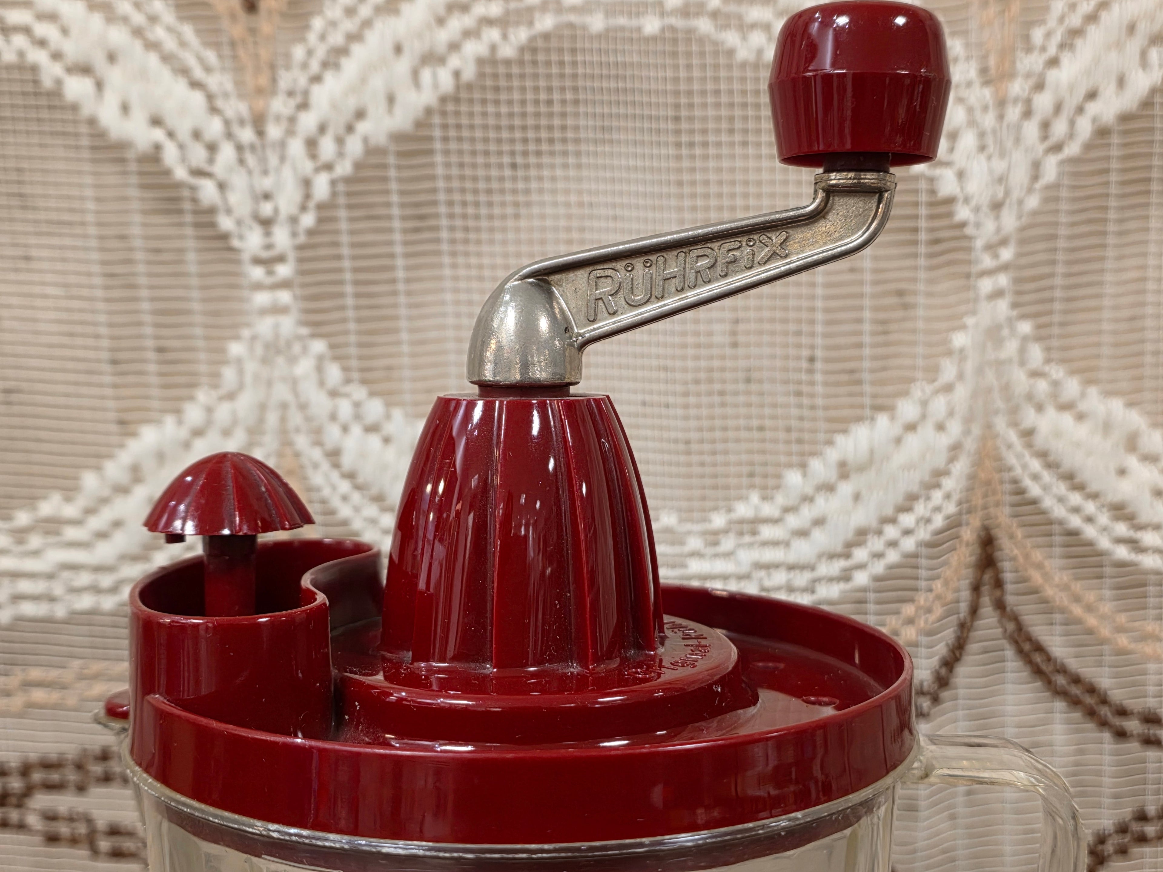 Ruhrfix slagroomklopper met maatbeker bordeauxrood