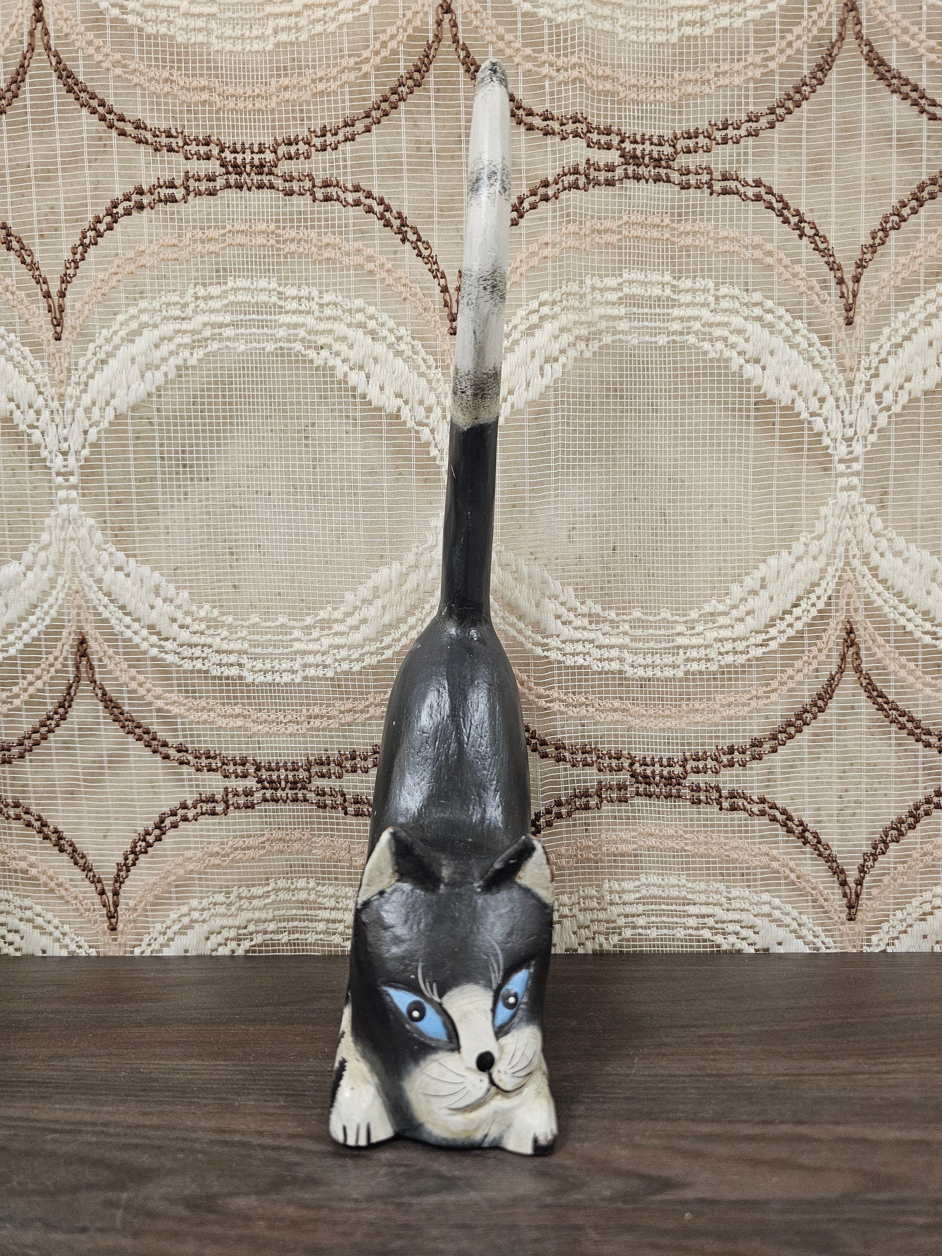 Handgesneden houten kattenbeeld zwart – 32,5 cm