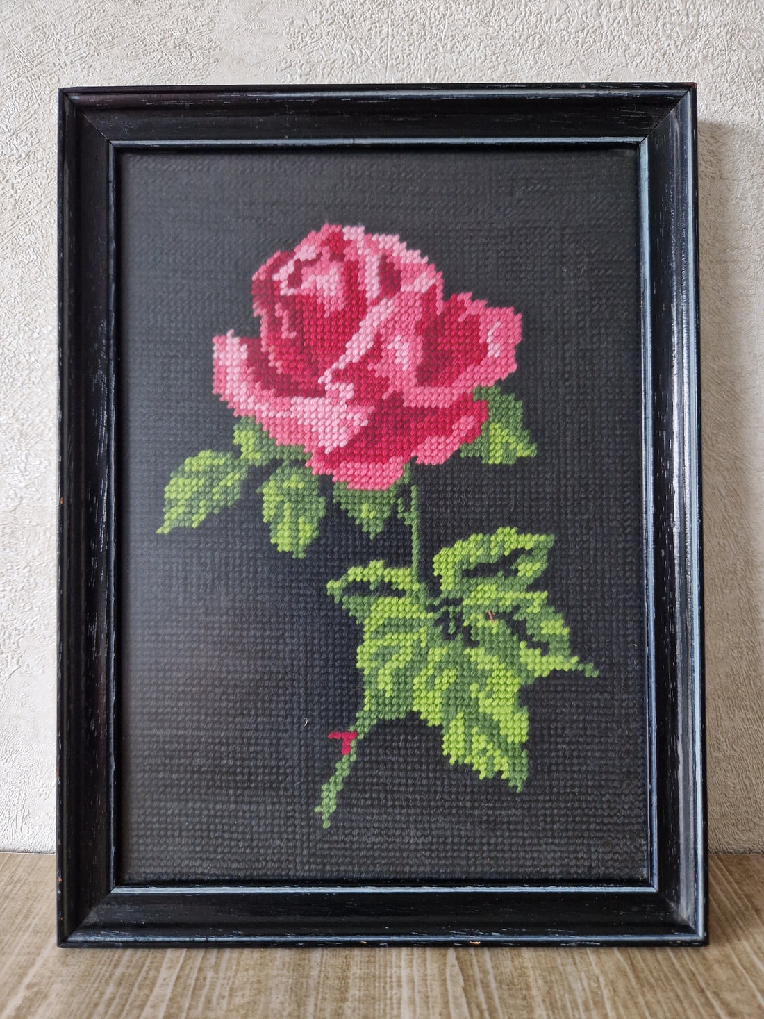 Vintage geborduurd schilderij "roos"