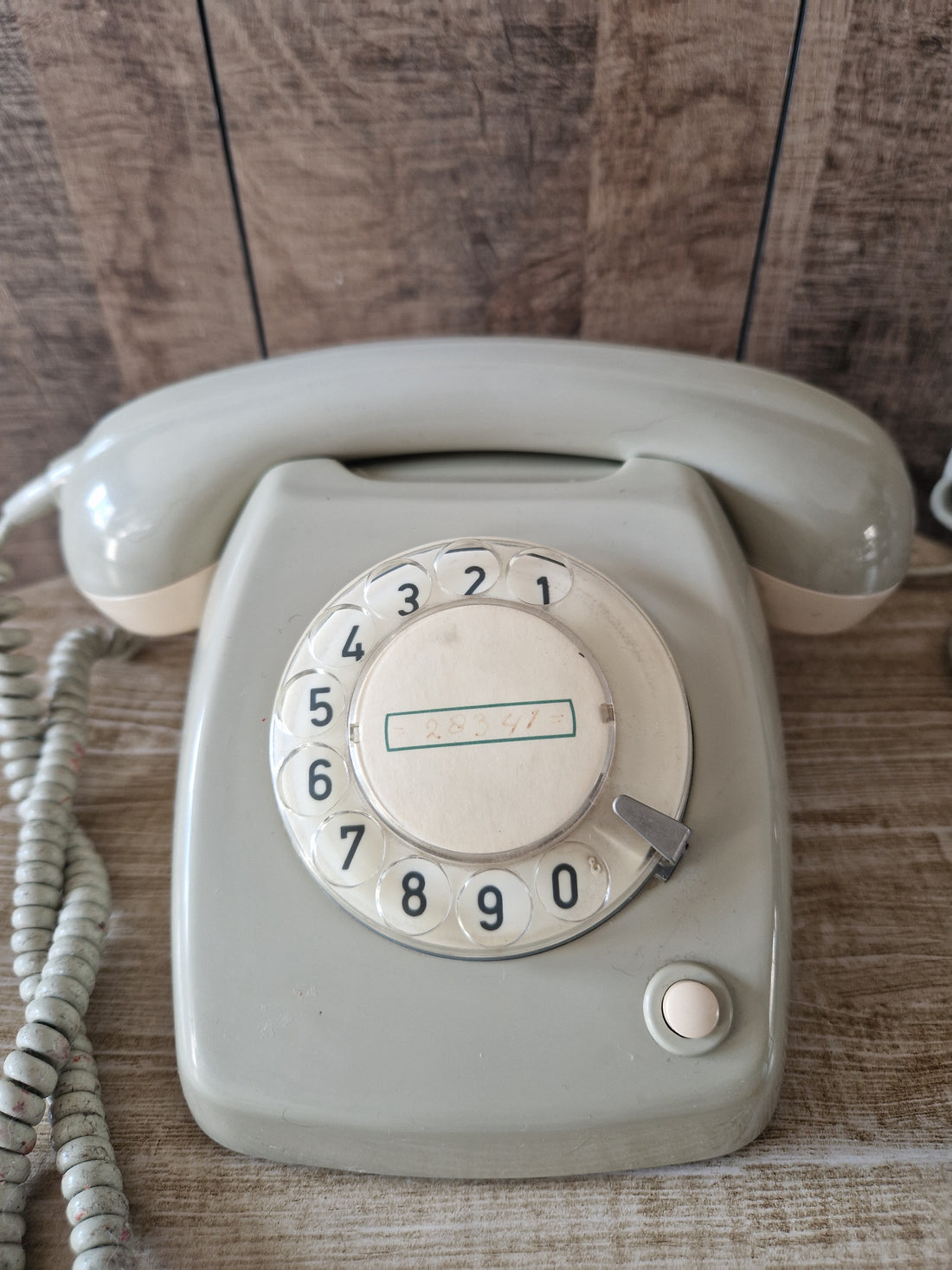 Vintage PTT T65 telefoon met draaischijf