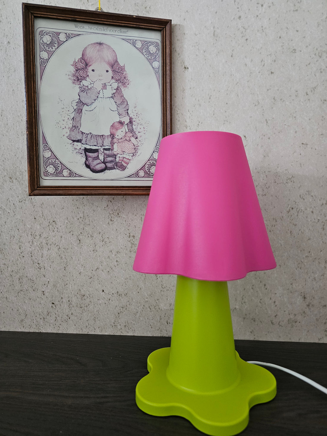 Ikea Mammut nachtlampje fuchsia cyclaam bloem