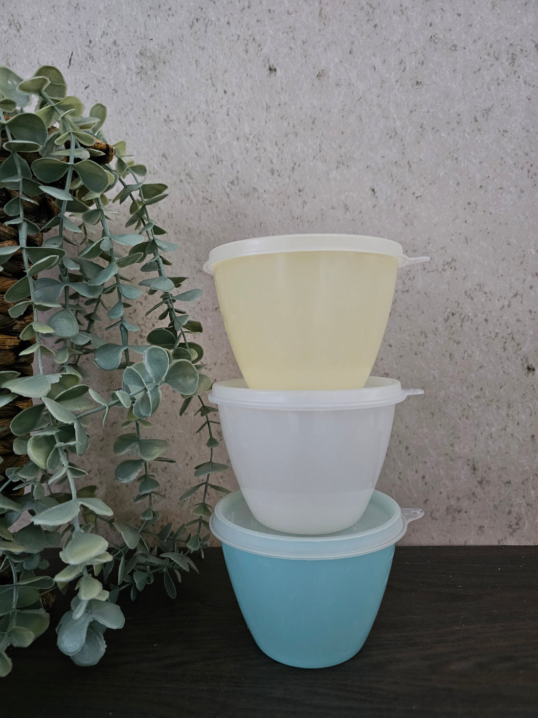 Tupperware bakjes met deksel pastel