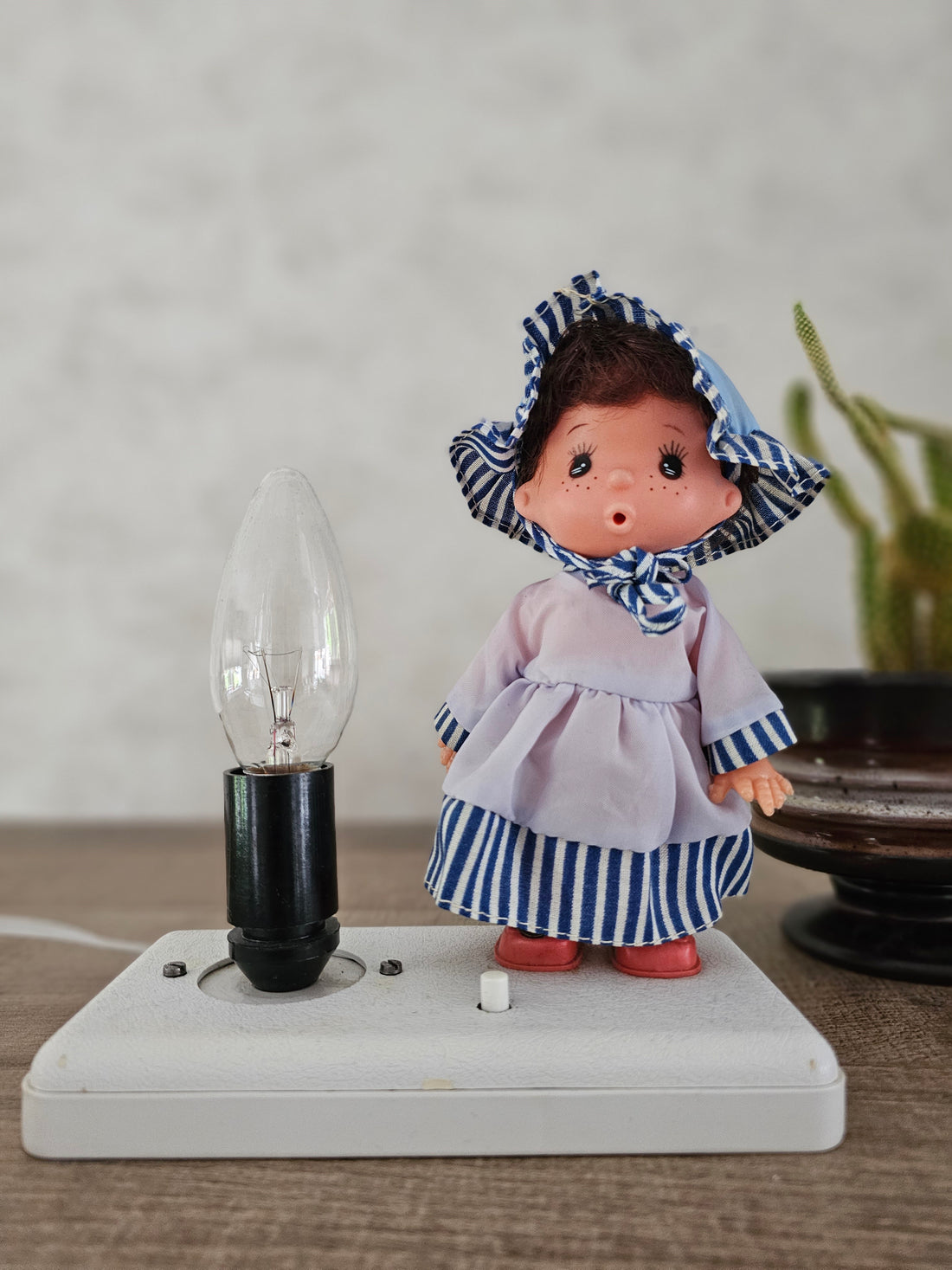 Vintage (nacht) lampje met popje