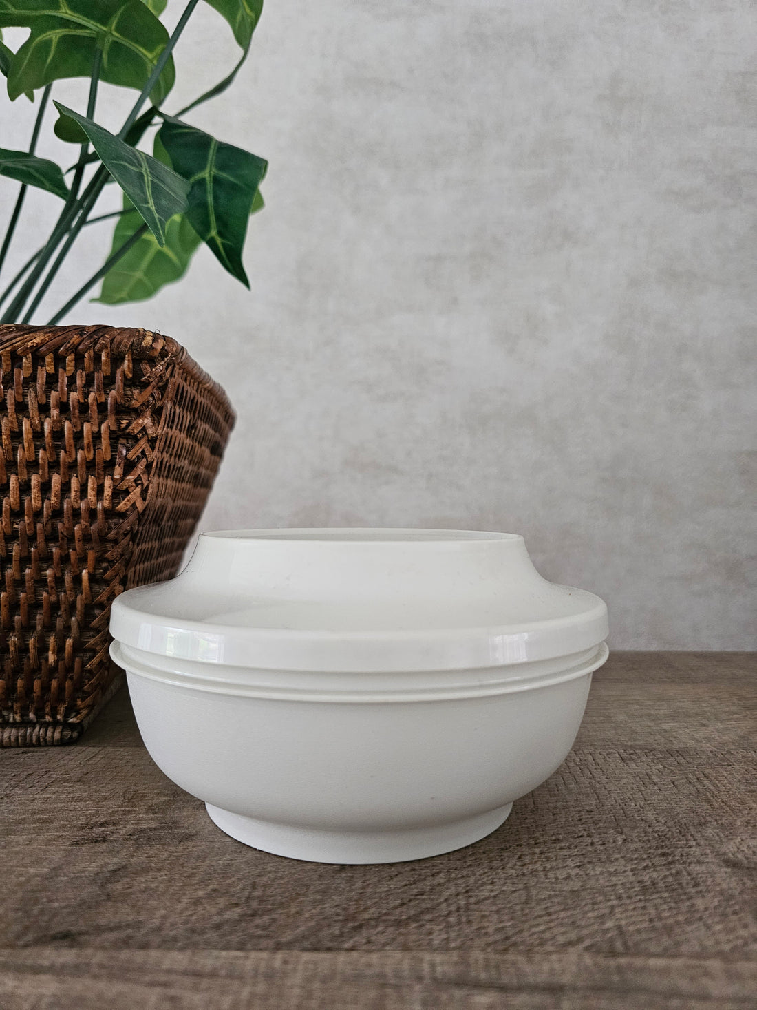 Tupperware oriëntal bowl cremewit