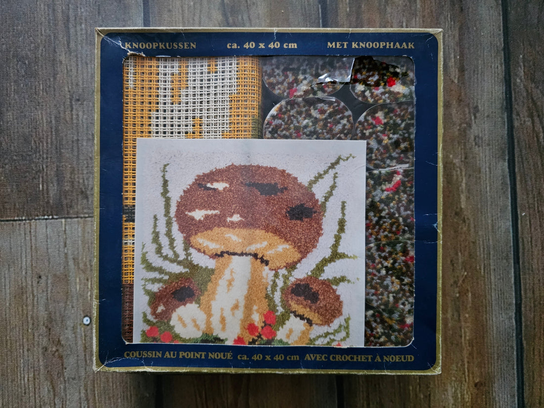 Knoopkussen 40 x 40 cm Paddenstoel