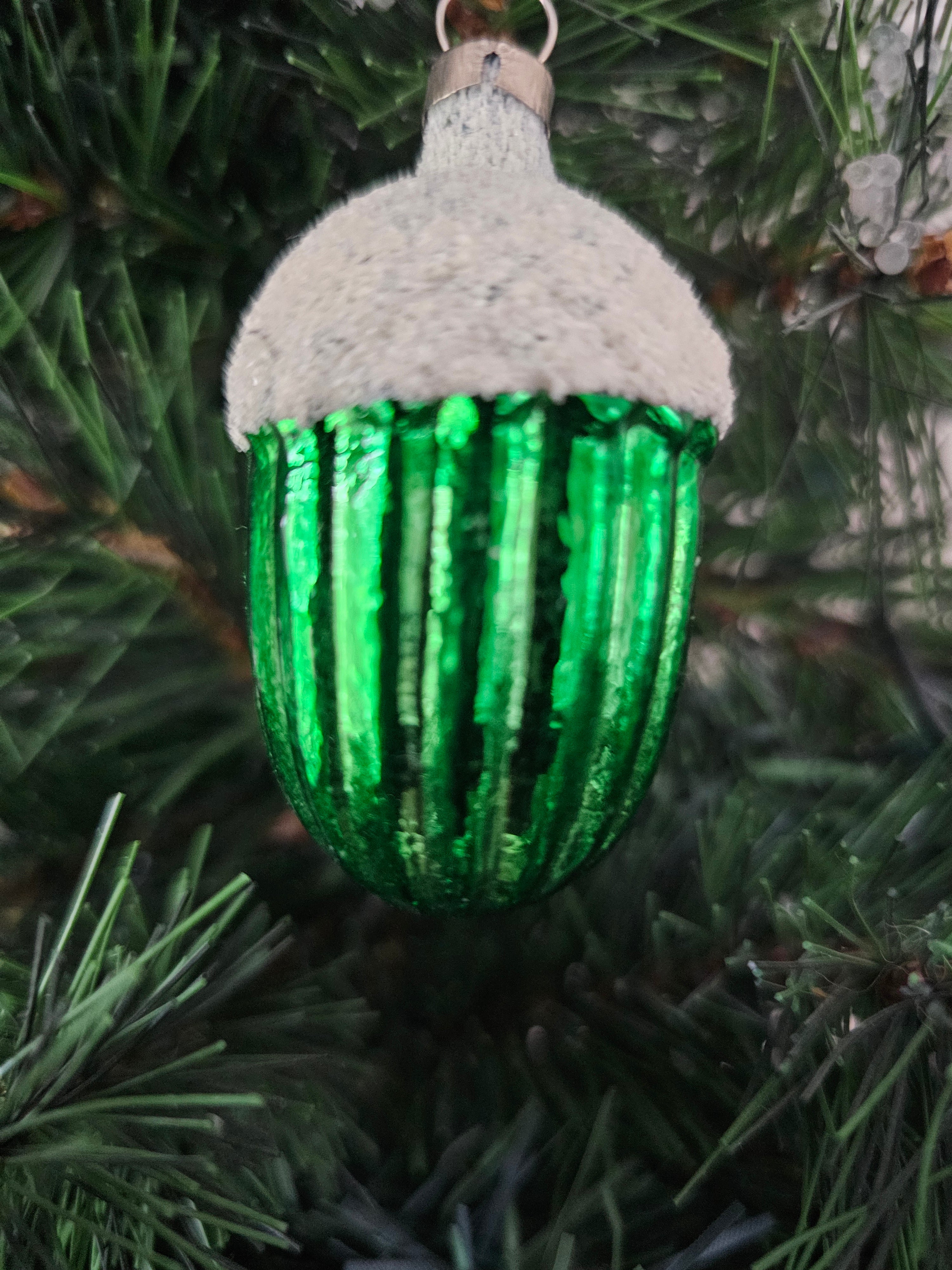 Kerstbal groene eikel