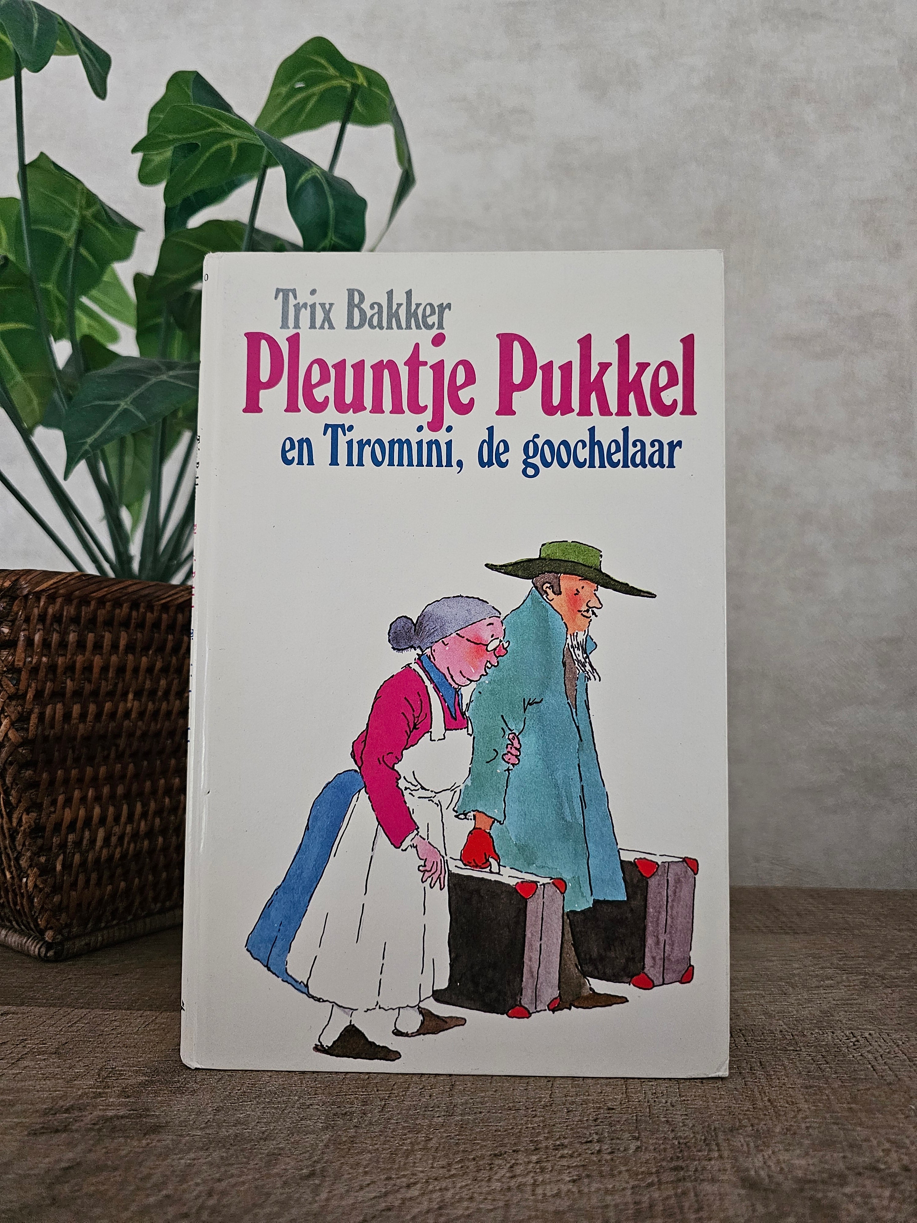 Trix Bakker Pleuntje Pukkel - Tiromini, de goochelaar