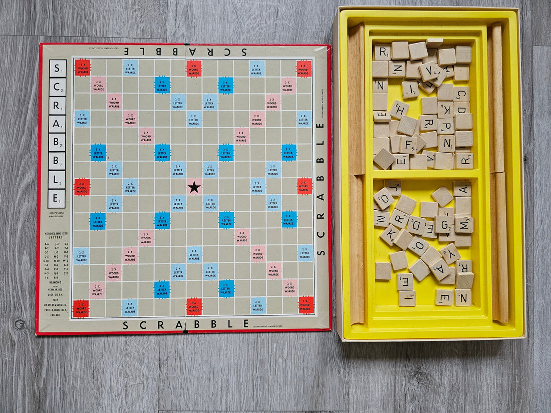 Scrabble Nederlandse uitvoering houten blokjes