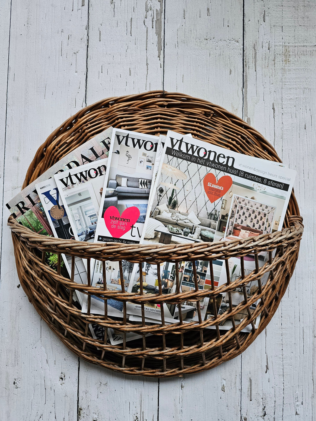 Rieten wanddecoratie mand