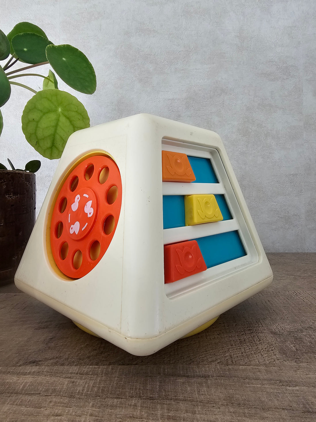 Fisher Price – Turn and Learn Baby Activity Center Spinning Toy.
