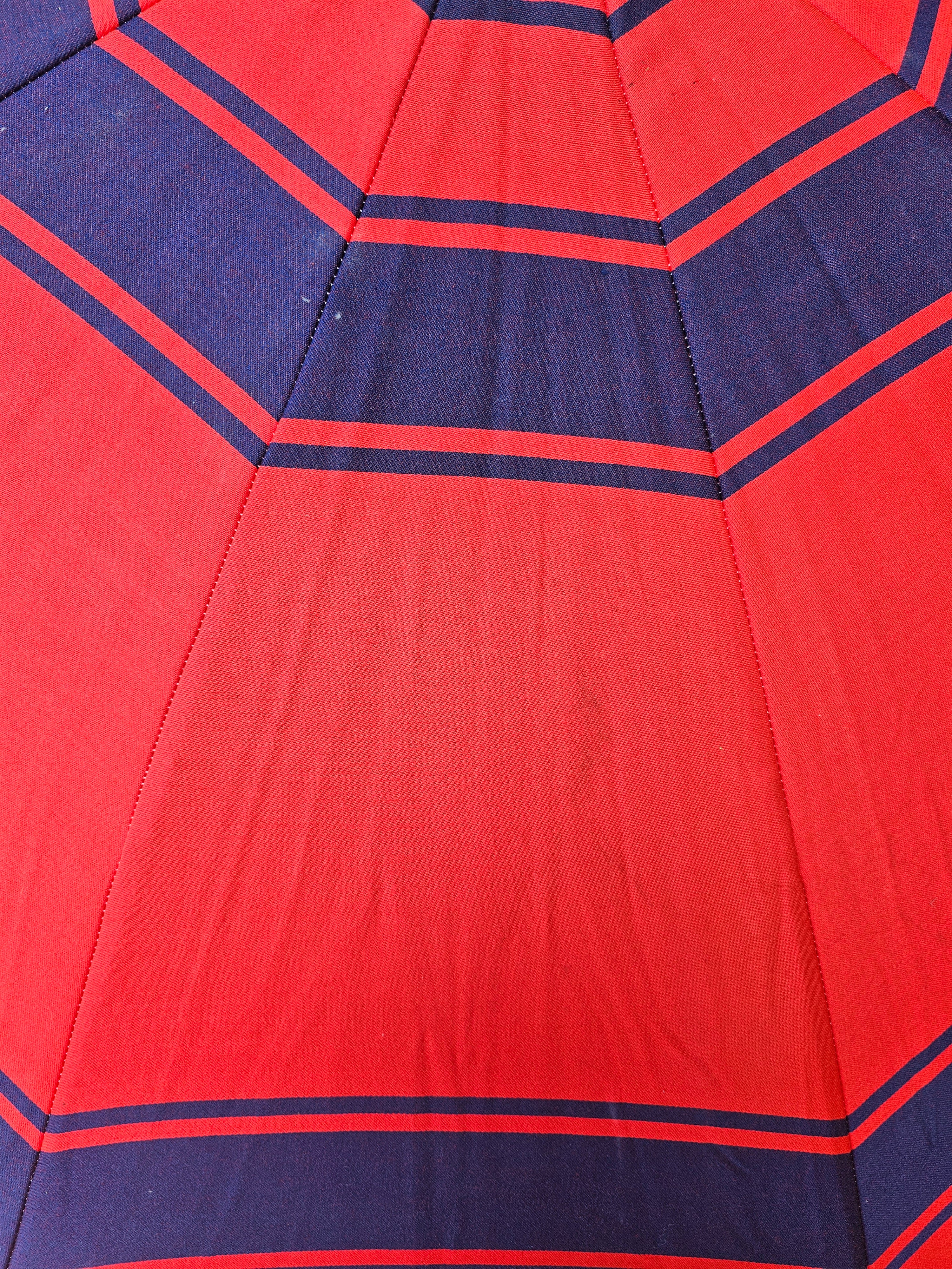 Vintage parasol rood blauw met franjes