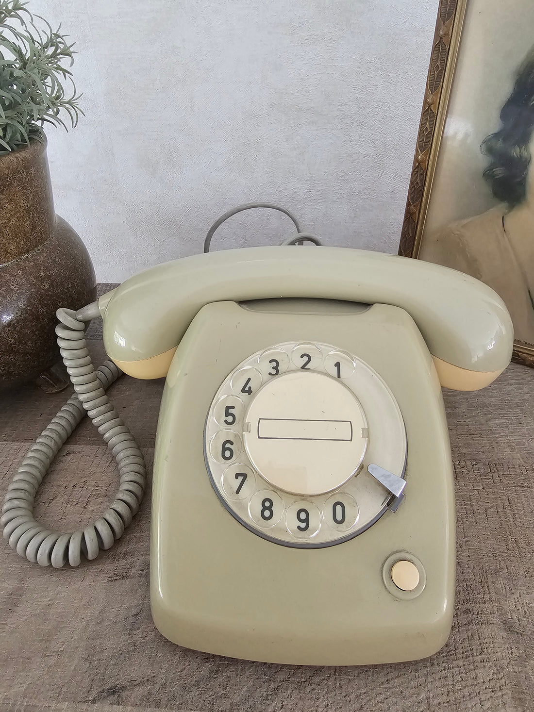 Vintage PTT T65 telefoon met draaischijf