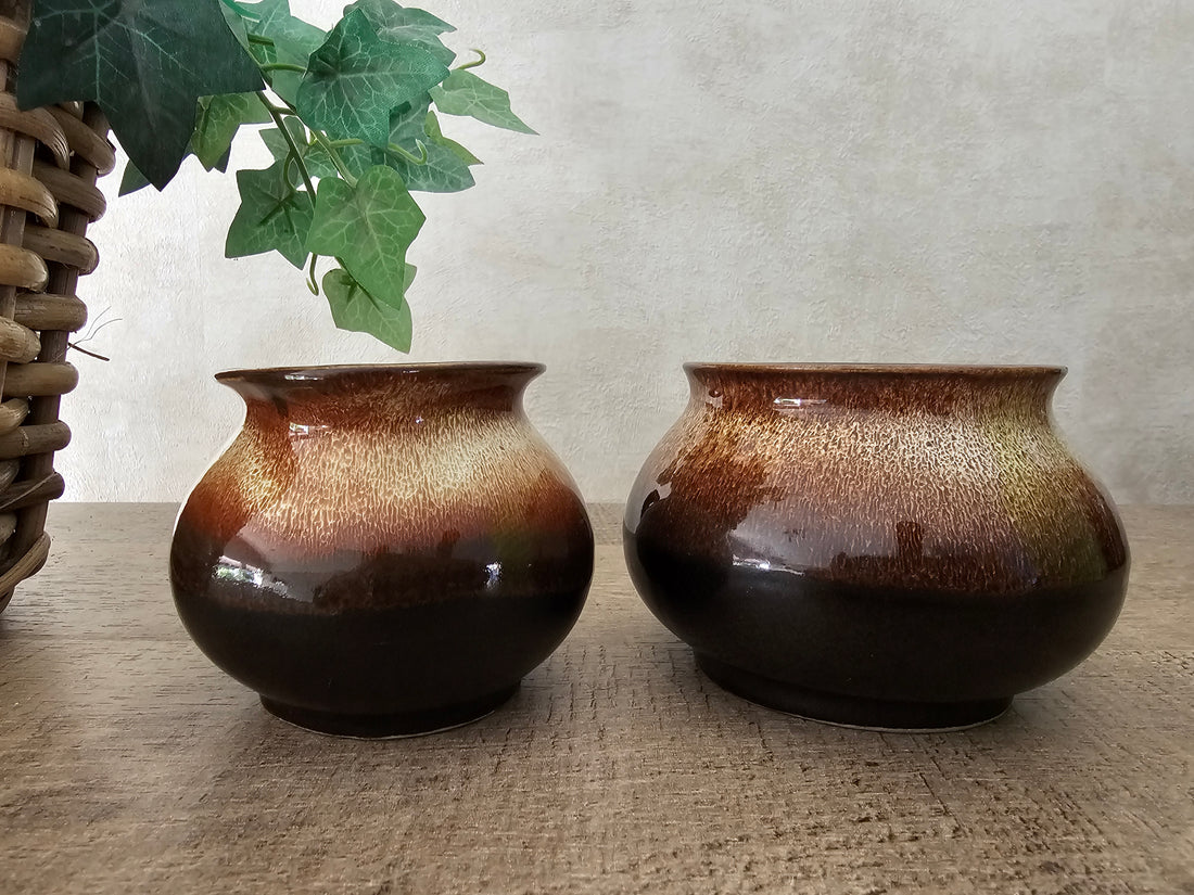 Vintage bruin melkkannetje en suikerpotje