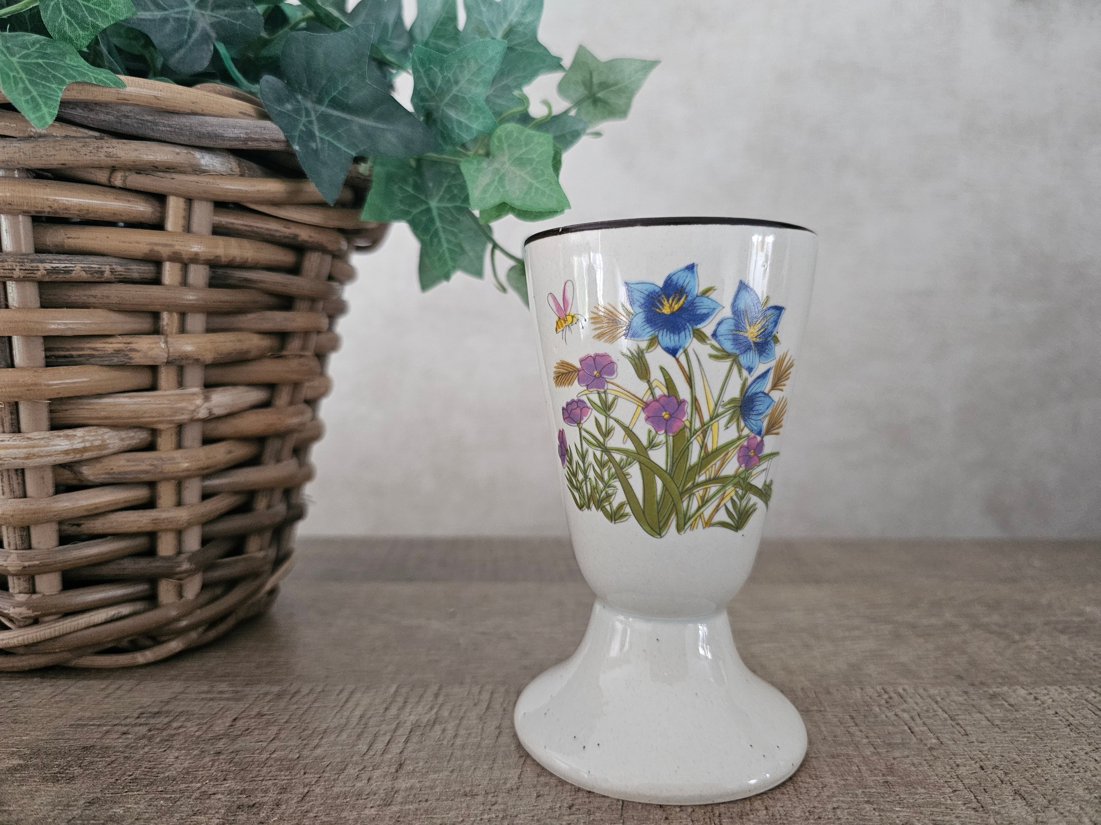 Wildflower hoge koffiebeker blauwe bloemen