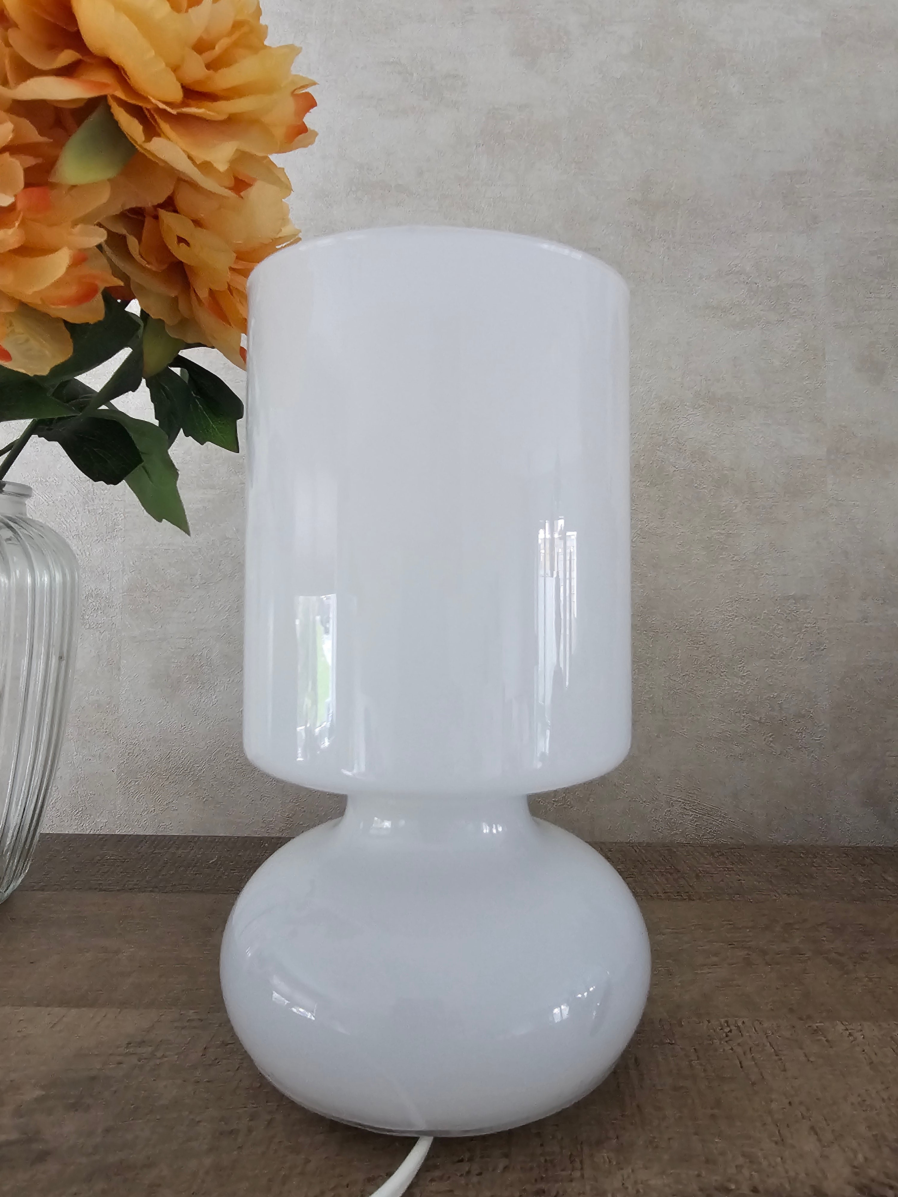 Ikea Lykta glazen mushroom lamp wit