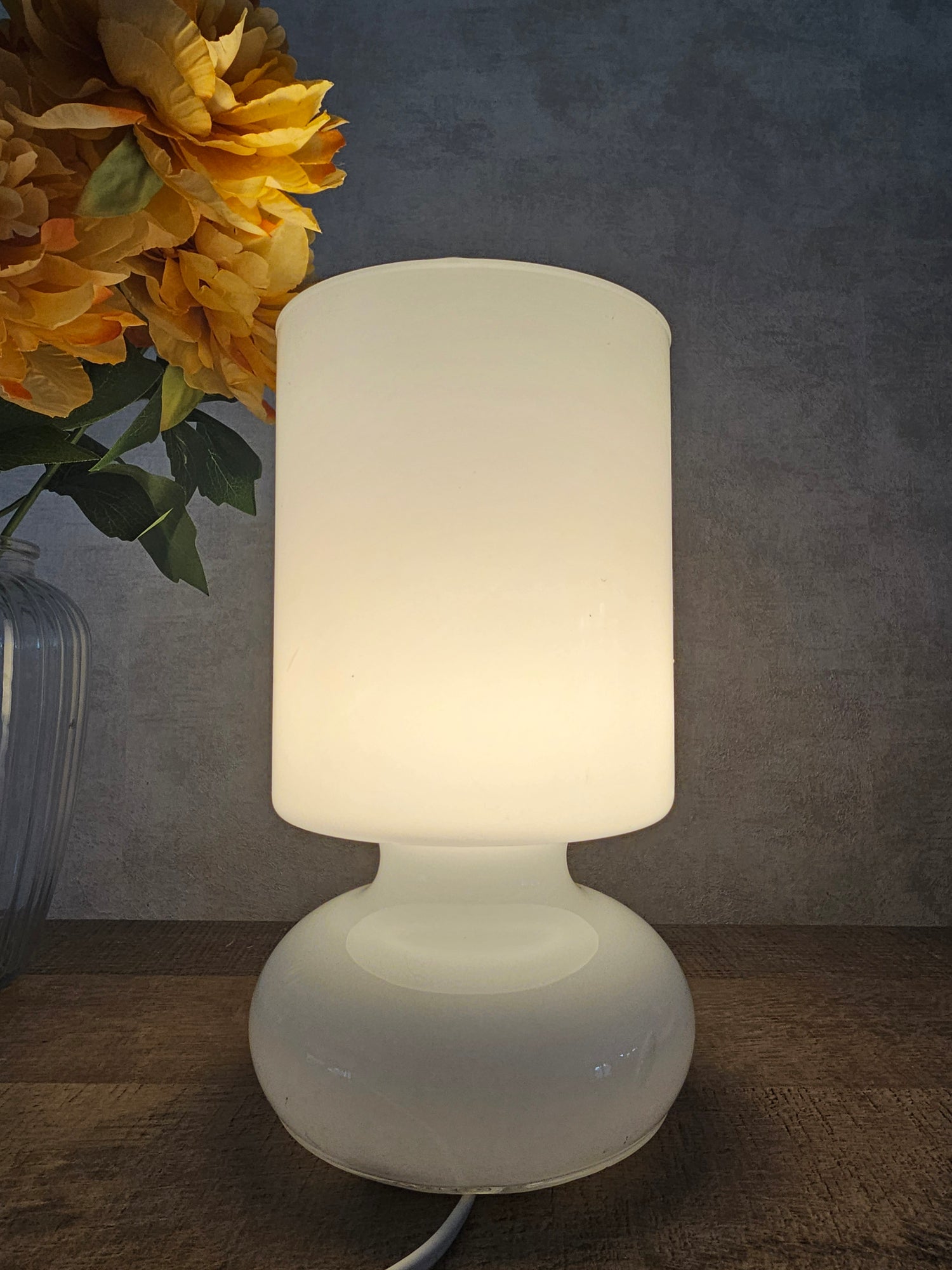 Ikea Lykta glazen mushroom lamp wit