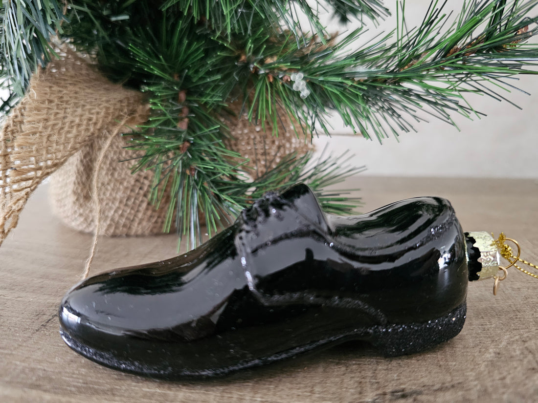 Retro kerstbal schoen dame en heer