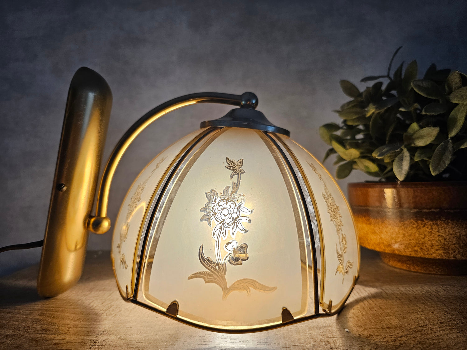 Hollywood Regency vintage rookglas wandlamp