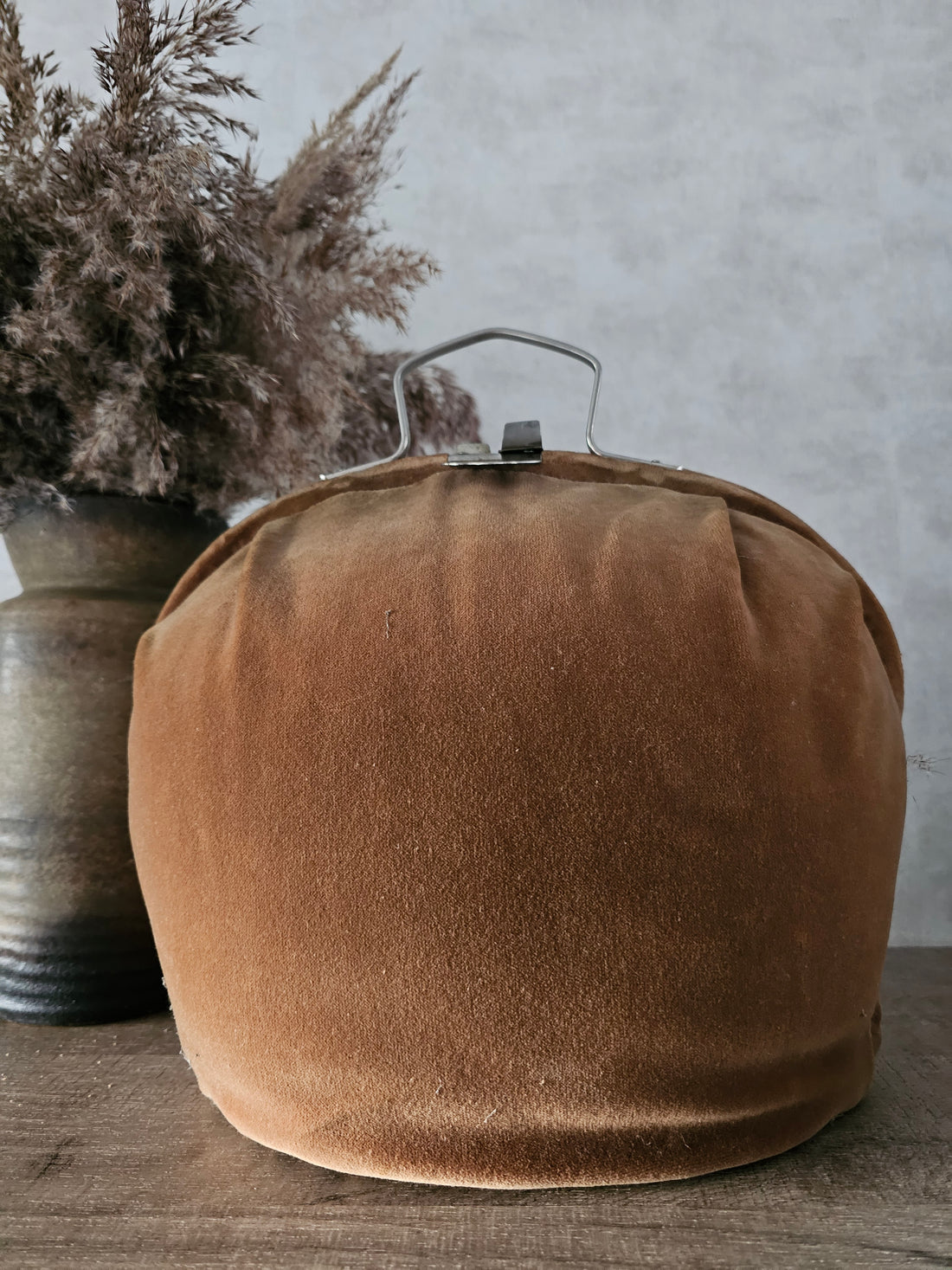 Vintage bruine velours theebeurs theeknip