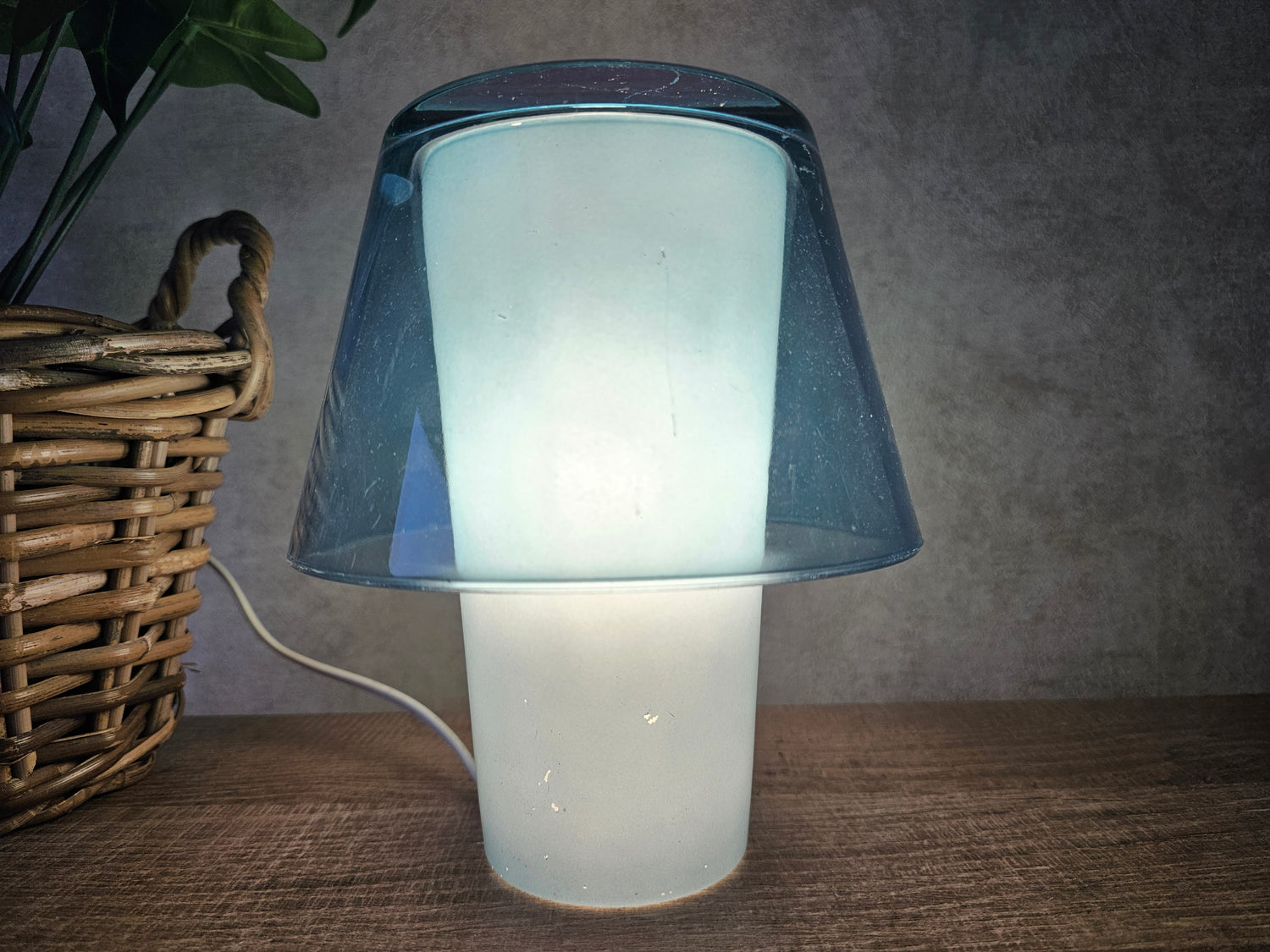 Ikea Gavik glazen blauwe lamp