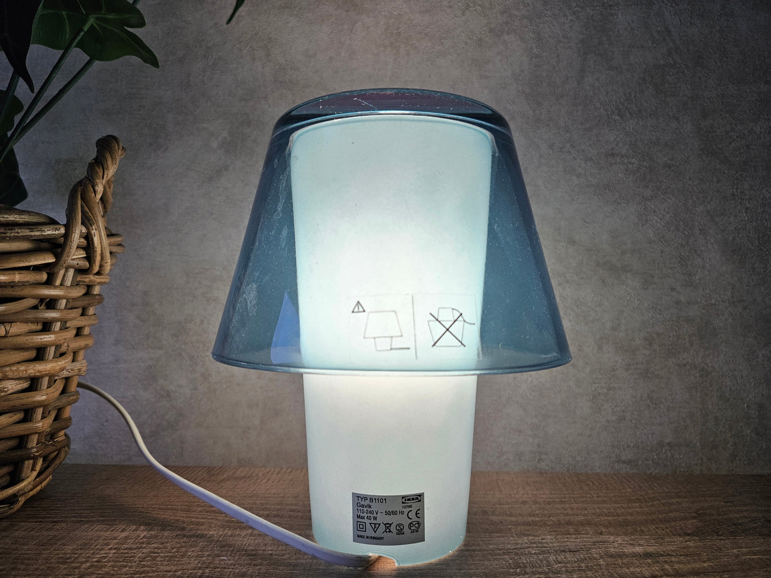 Ikea Gavik glazen blauwe lamp