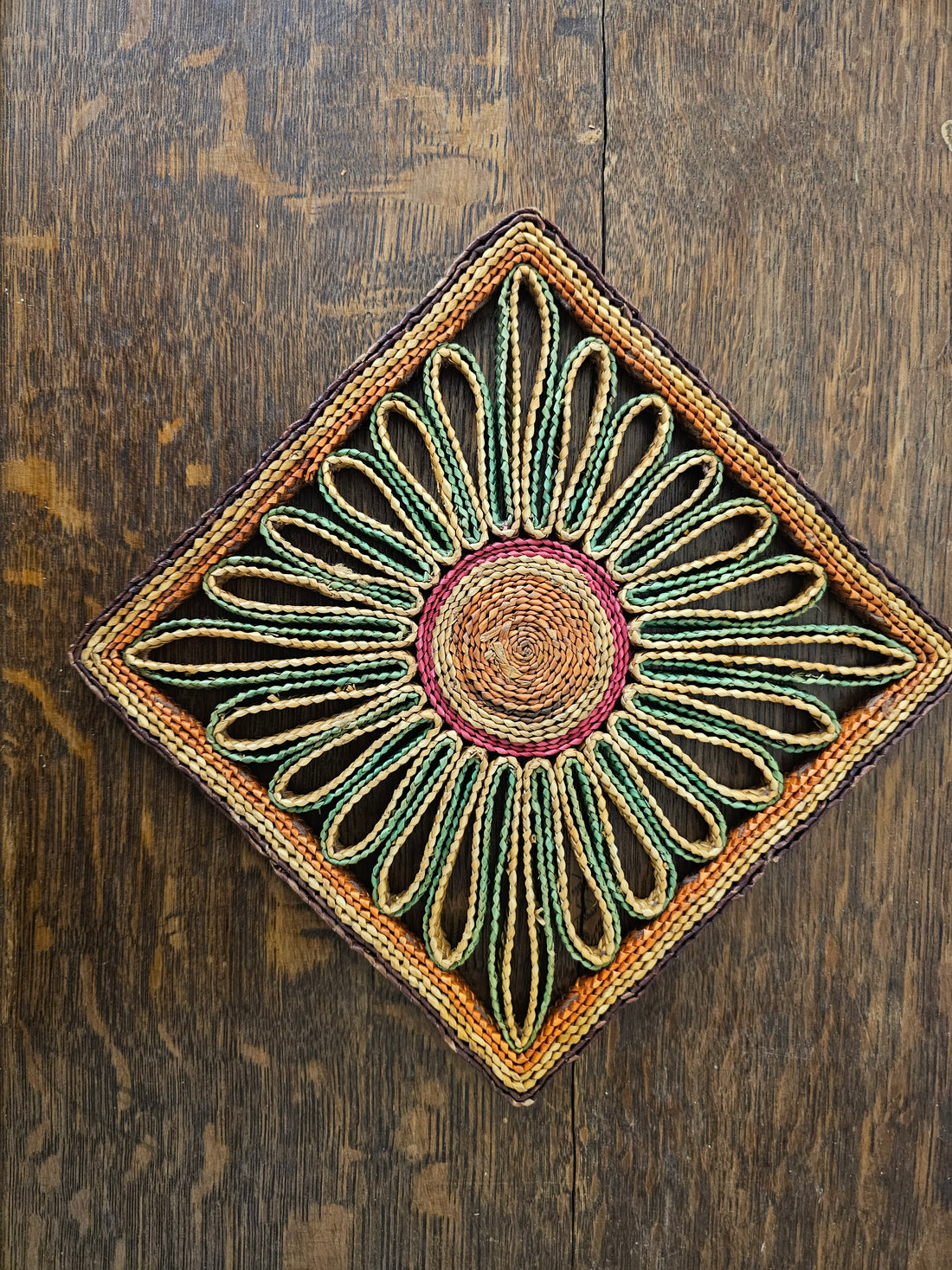 Raffia pannenonderzetter vierkant bruin groen