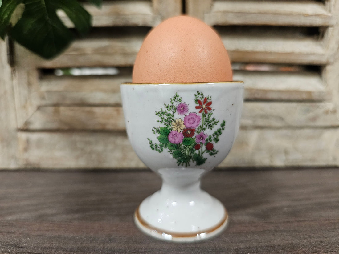 Eierdopje roze paarse wilde bloemen